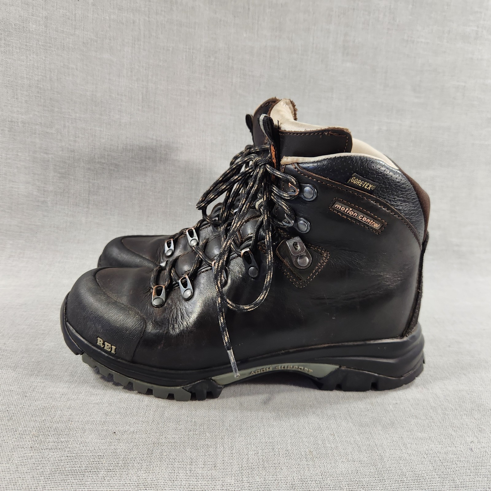 REI Spirit III GTX Brown Leather Lace Up Womens Size 7 Hiking Ankle Boots Shoes