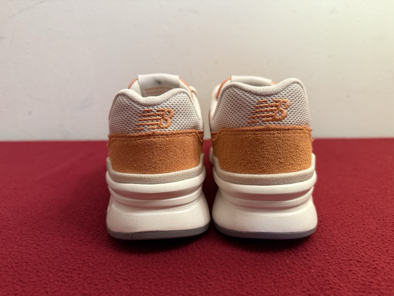 New Balance 997 Light Orange Beige Running Shoes CW997HZM Womens Size 7 NEW