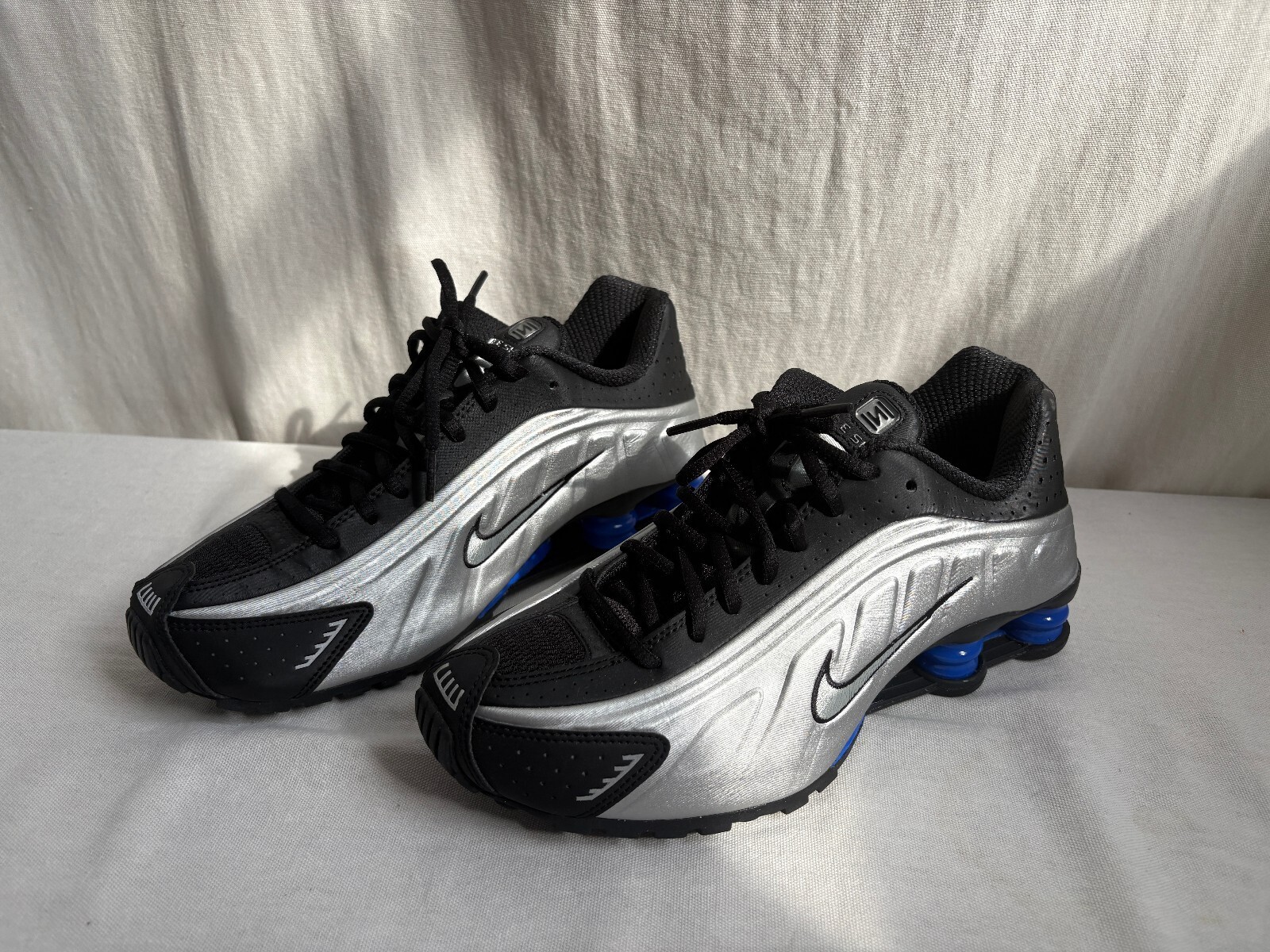 Nike Shox R4 Black Metallic Silver Racer Blue Women Size 8 – AR3565-006