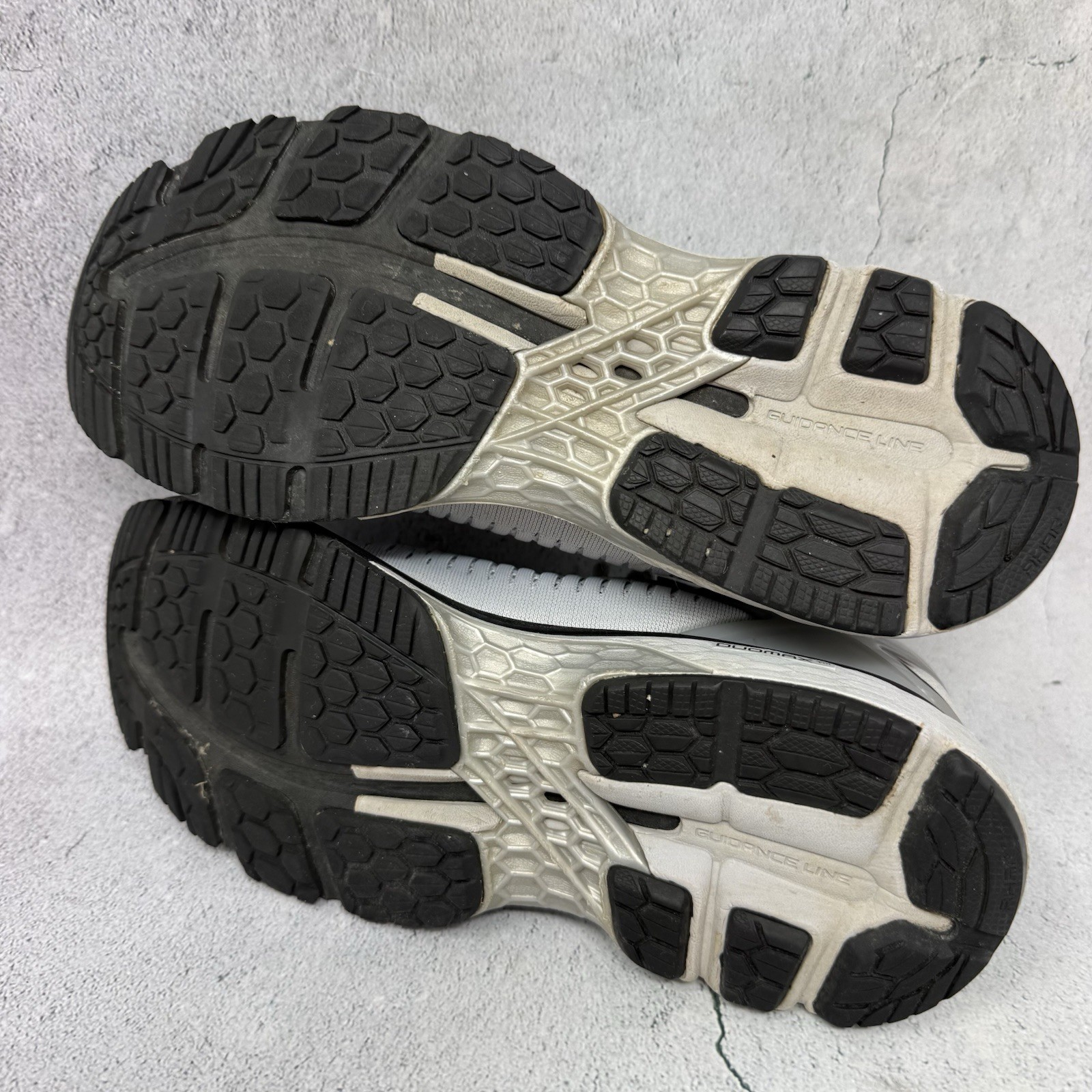 Asics Gel Kayano 25 Running Shoes Sneakers Womens Gray Sz 7 M 1012A471