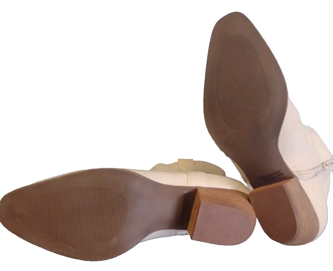 Dolce Vita Western Boots Woman’s 8.5 Ankle Beige Smooth Faux Suede Cowboy Shoes