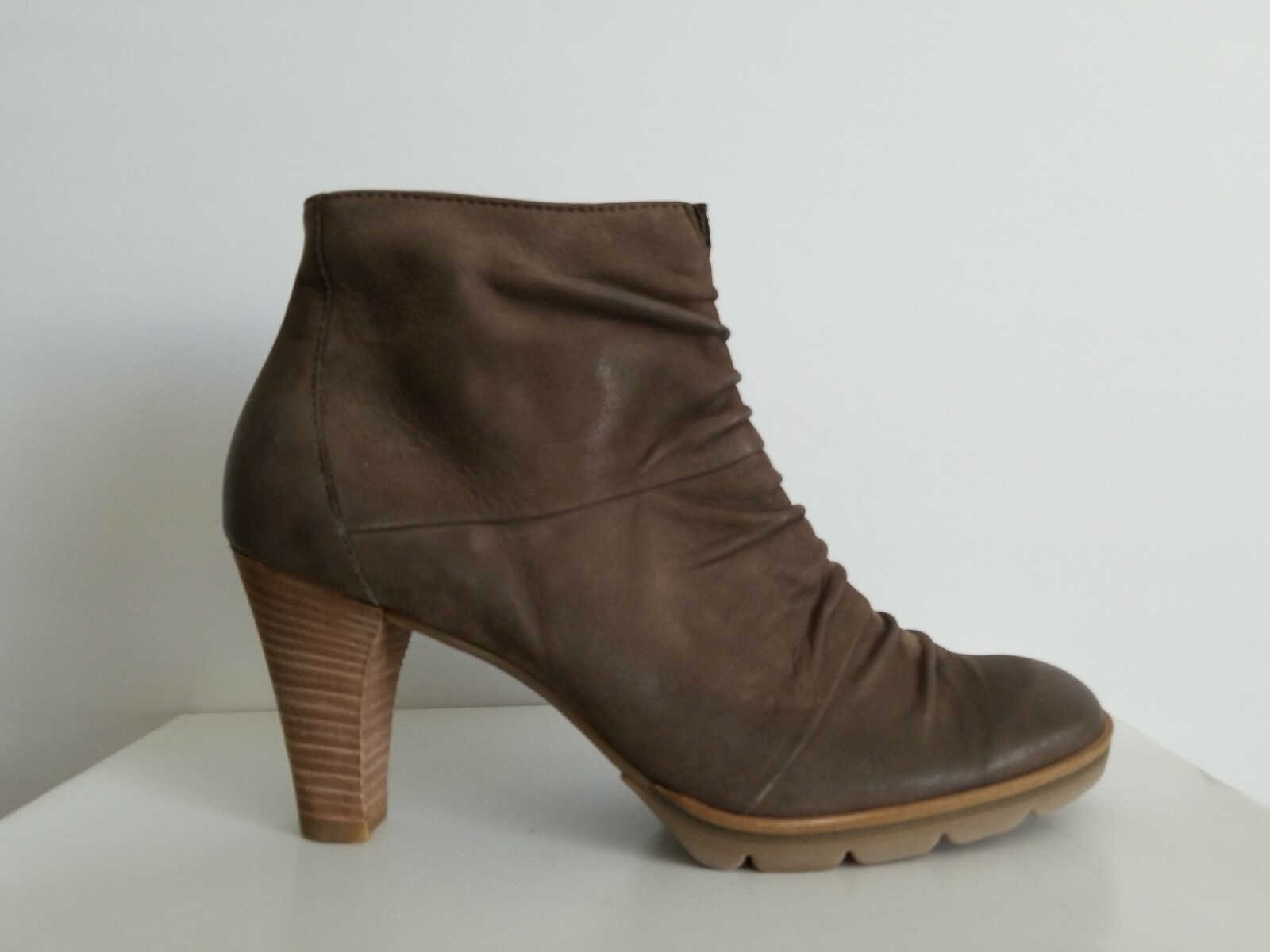 PAUL GREEN GINA GRAPHITE SPORT NUBUK GATHERED ANKLE BOOTS US 8.5 I LOVE SHOES