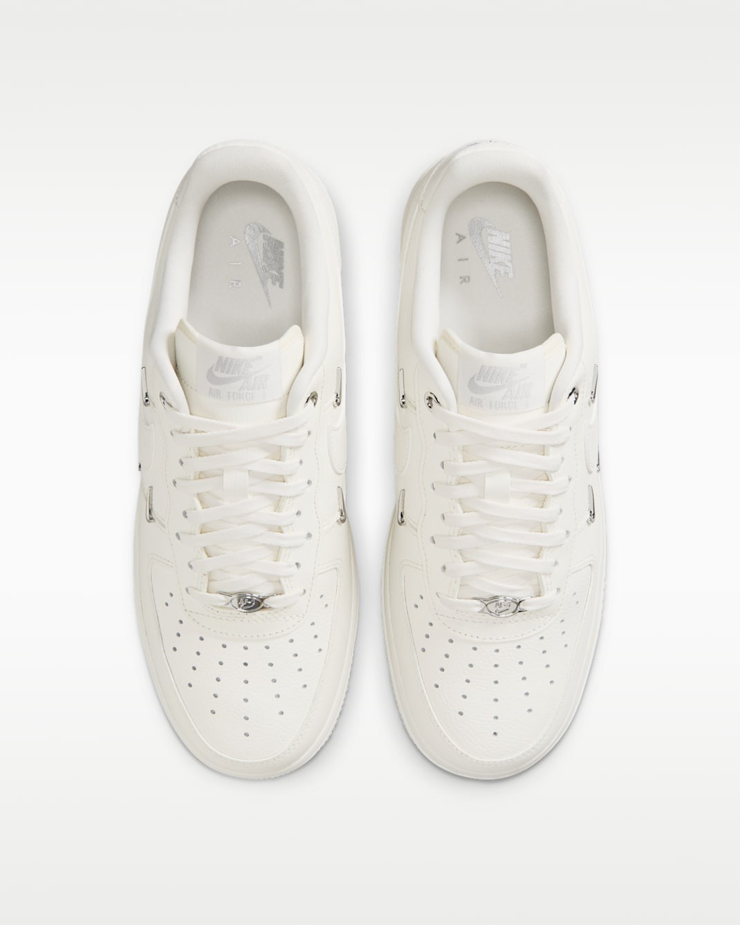 NIKE Women’s Air Force 1 ’07 LV8 IV4727-133 Sail Sail Metallic Silver Sail