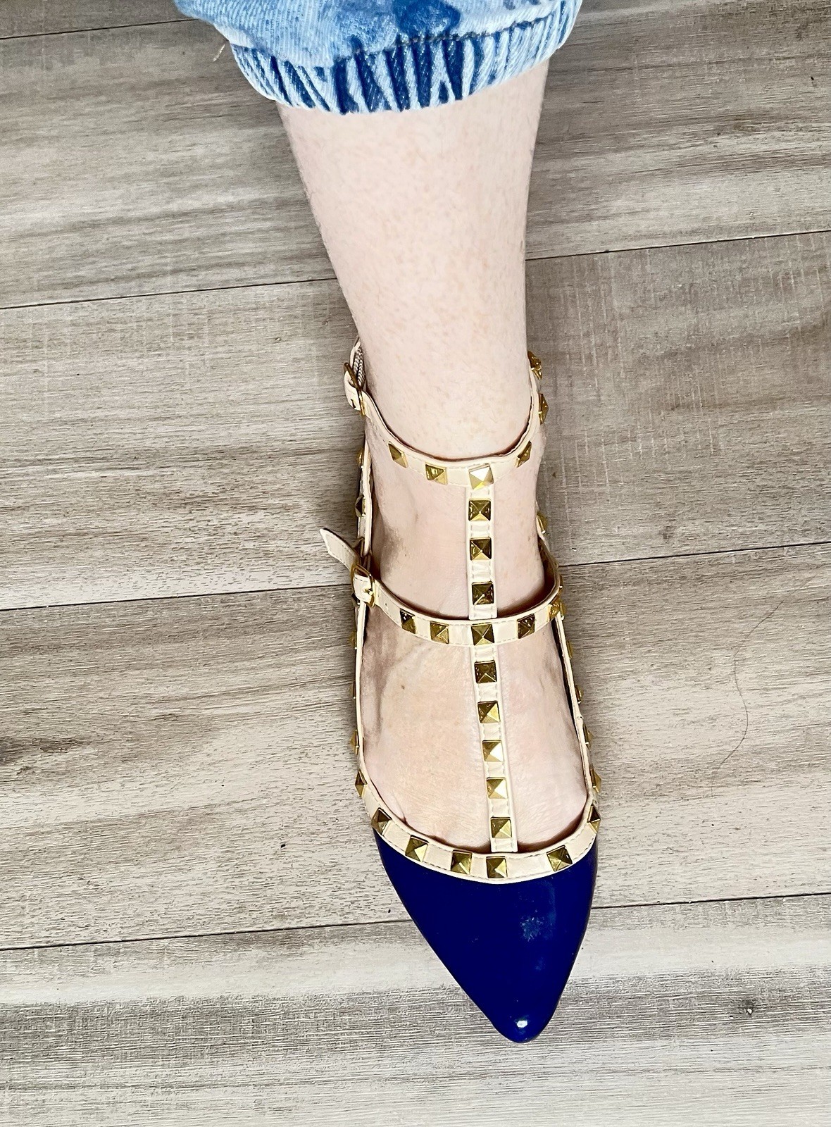 Wild Diva Lounge Blue Studded Pointed Toe T-Strap Buckle Flats 8.5 M