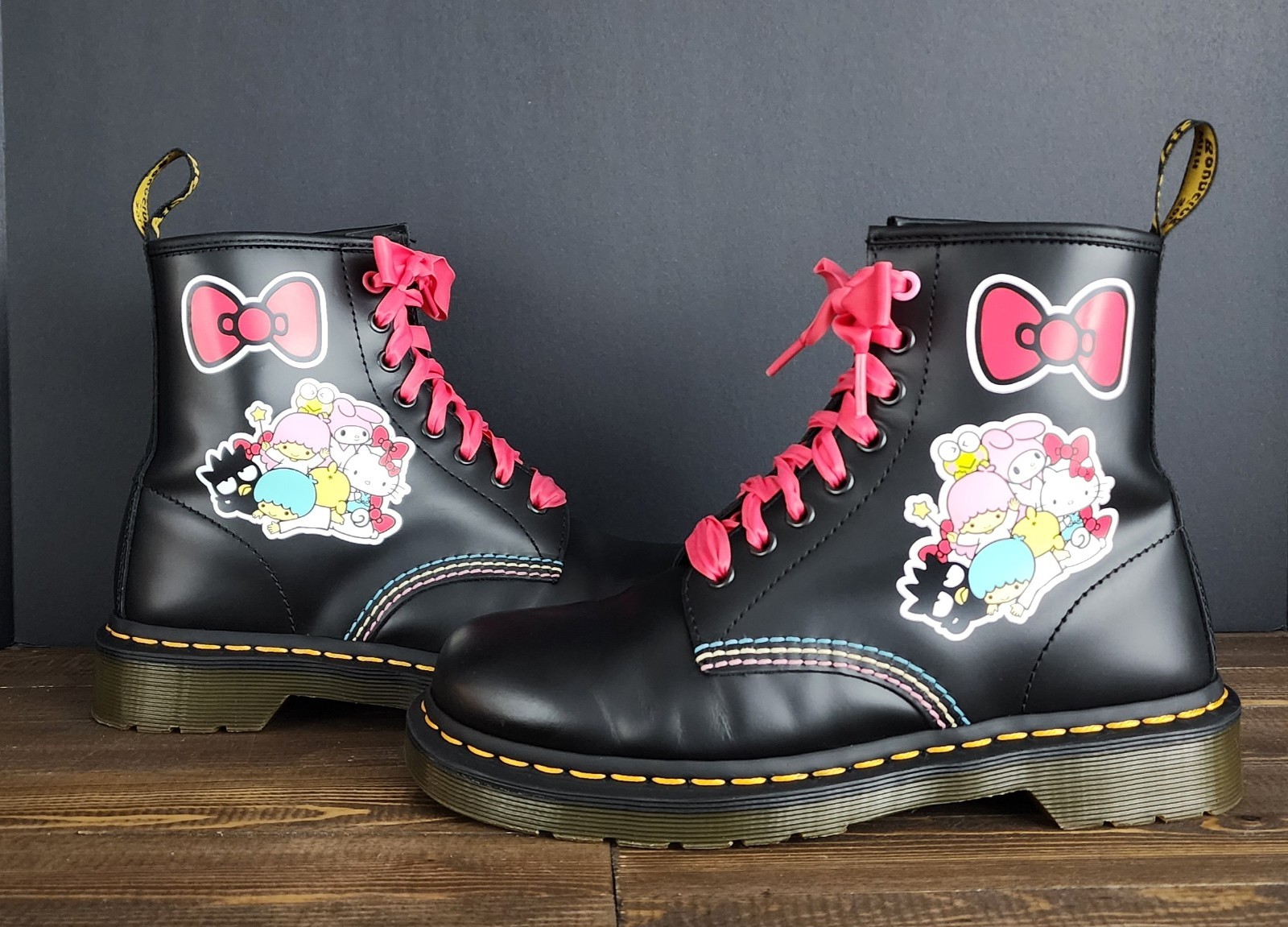 Dr. Martens x Hello Kitty & Friends 1460 Boots Women’s 8 Limited Edition