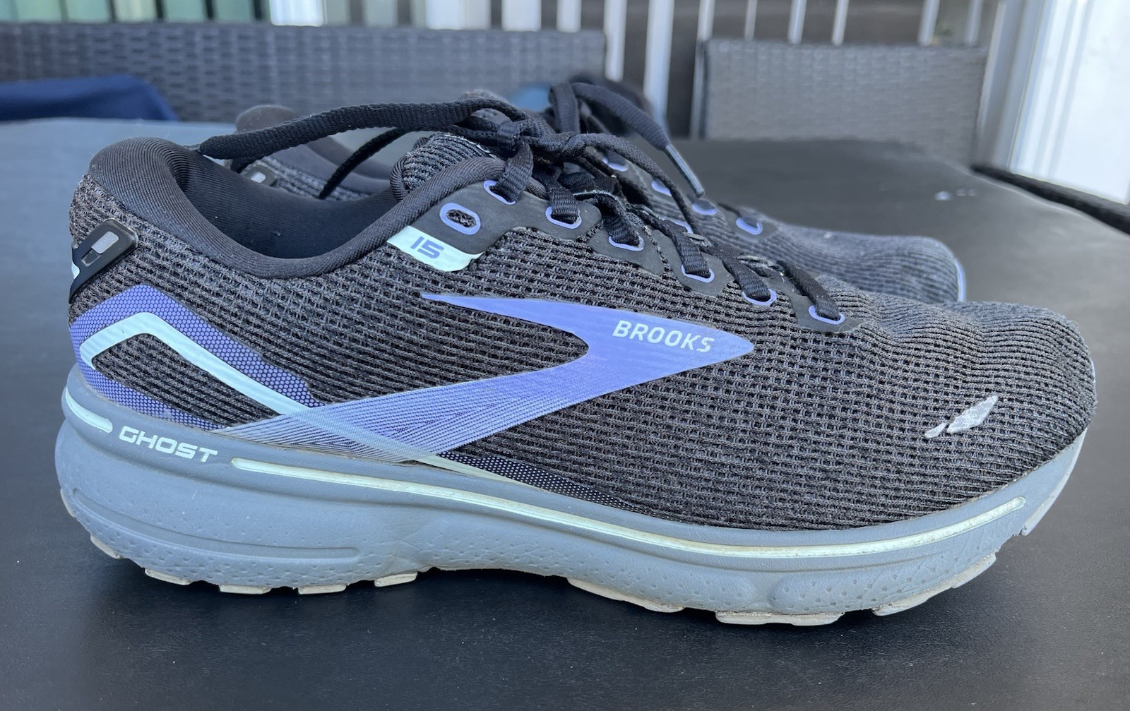 Brooks Ghost 15 Women’s Size 10 Black Blue Running Walking Shoes Medium B