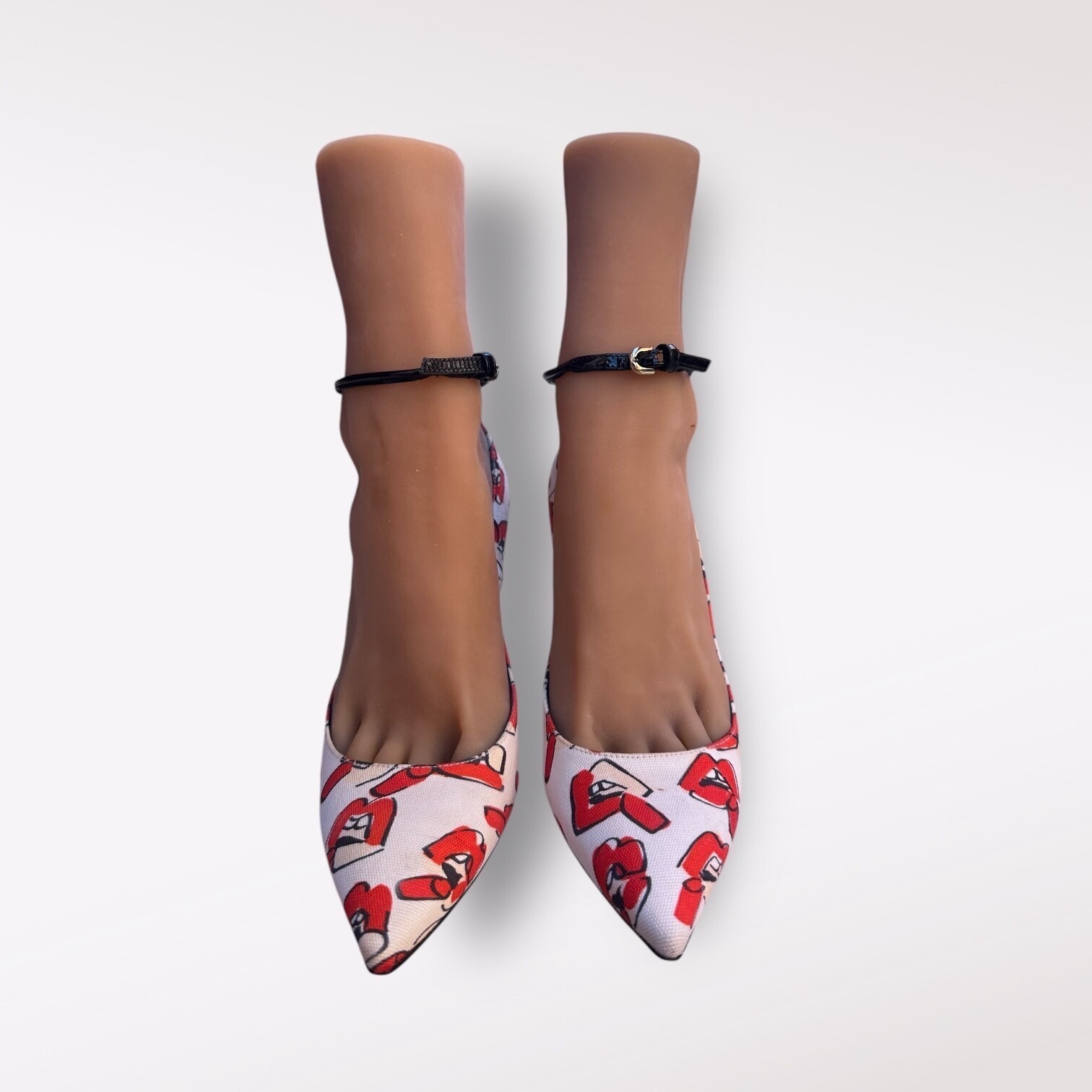 Brian Atwood Donald Robertson Pumps Women 38 Rare Lip Print Statement Heels Art