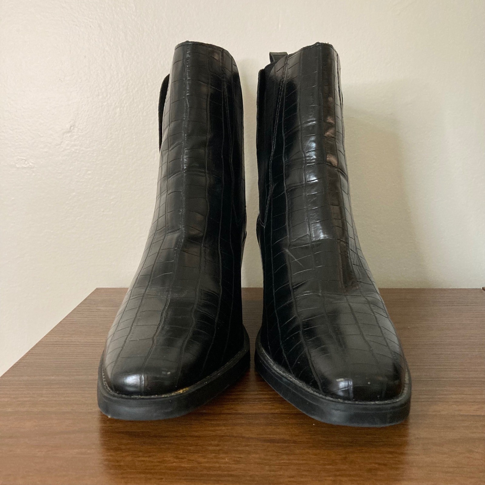Croc Embossed Square Toe Block Heel Black Ankle Boot 40 Truffle Collection Moto