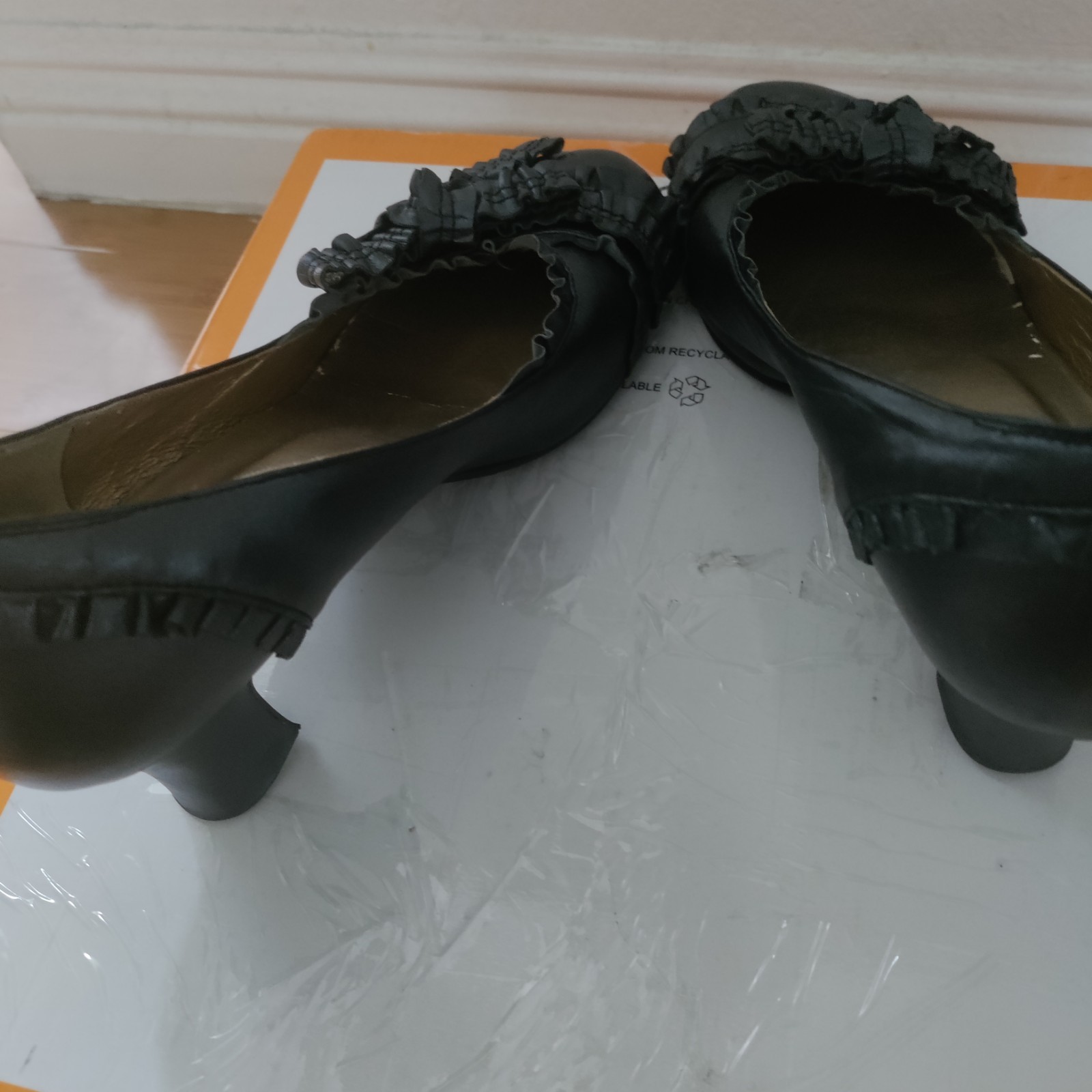 Japanese Brand Black Leather Pumps Size 24 cm/US 7