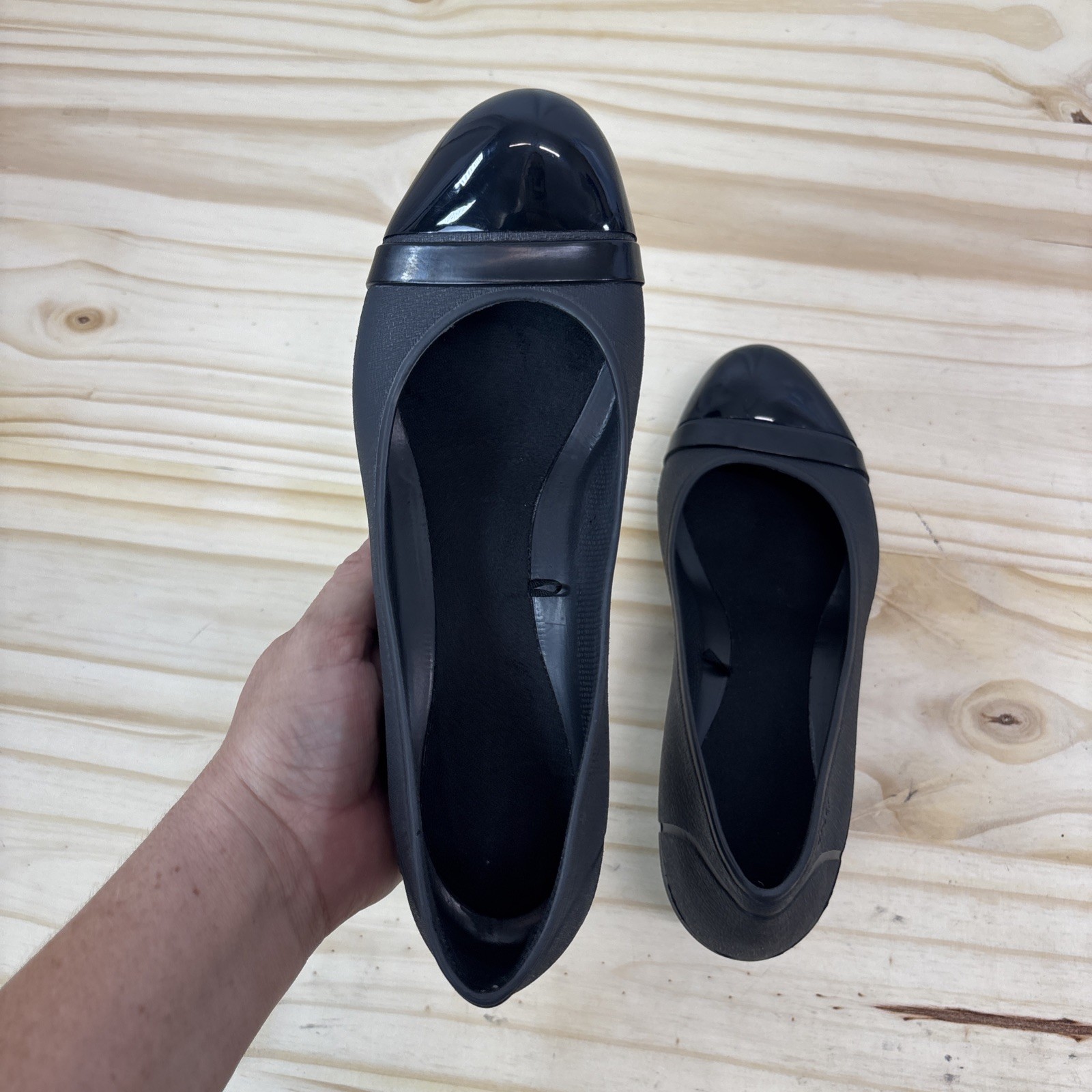 Crocs Wedge Heels Black Croslite Patent Cap Toe Detail Comfort Shoes Womens 8