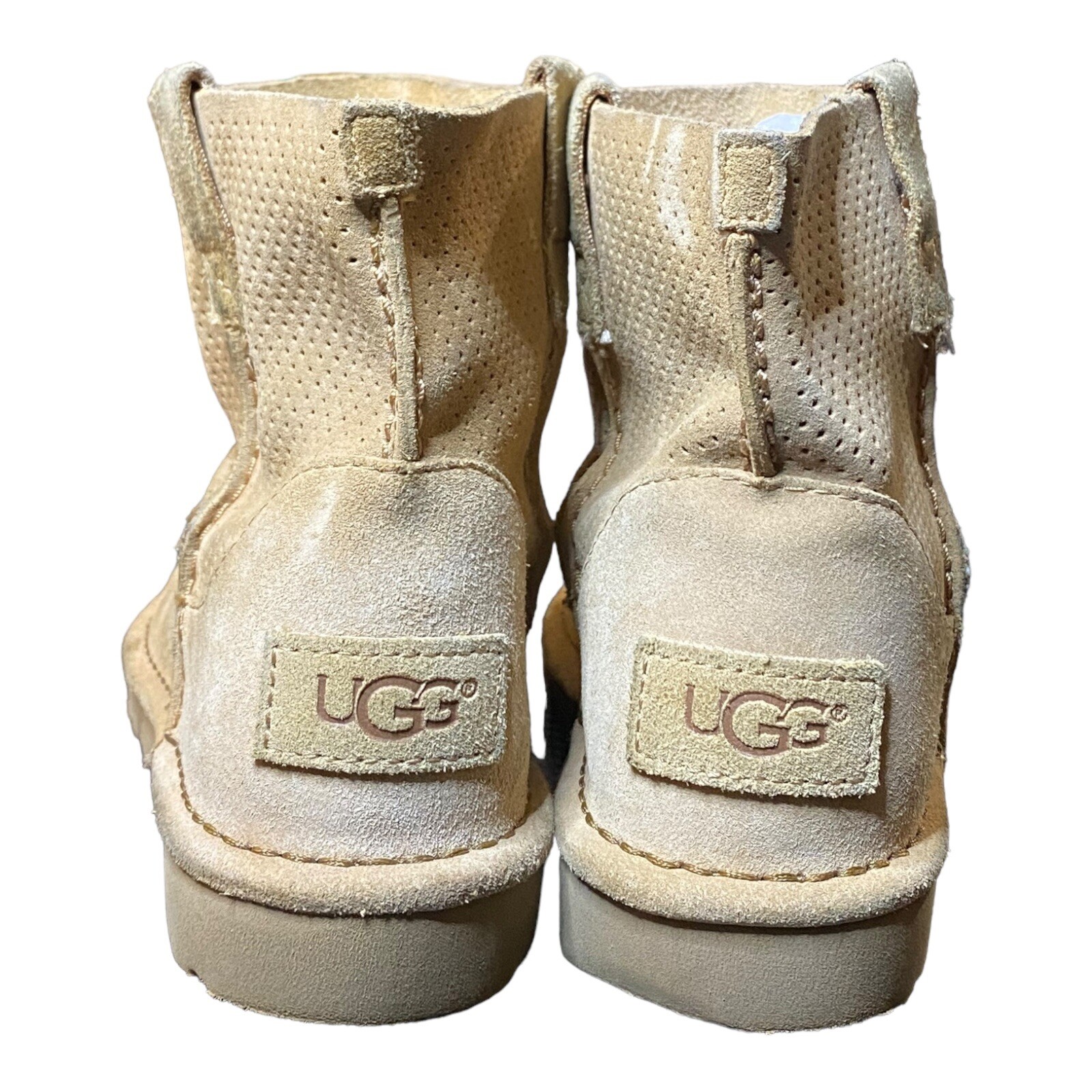 Ugg Australia Classic Unlined Mini Perf Boots Chestnut Brown Size 5