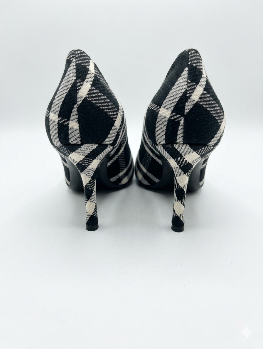 NIB Burberry Women’s Black and White Nova Check Plaid Heels Size 41/US 11