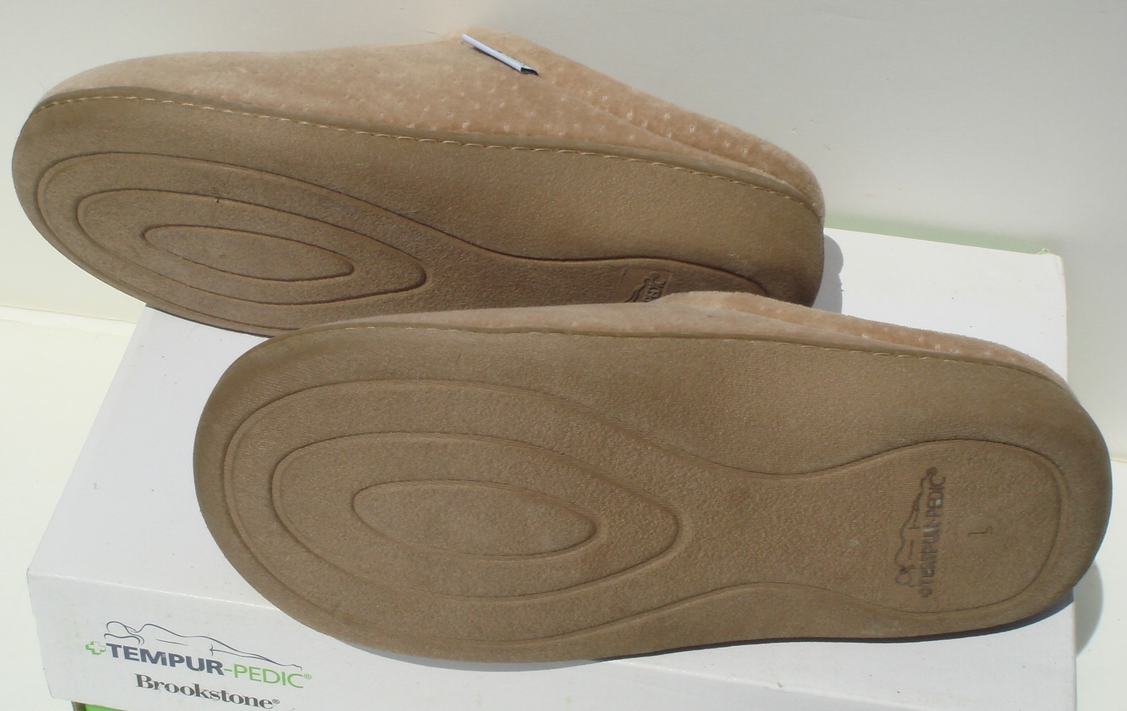 TEMPUR-PEDIC Women’s BROOKSTONE Pressure Reliving Slipper Velour Tan L 8.5-9. 5