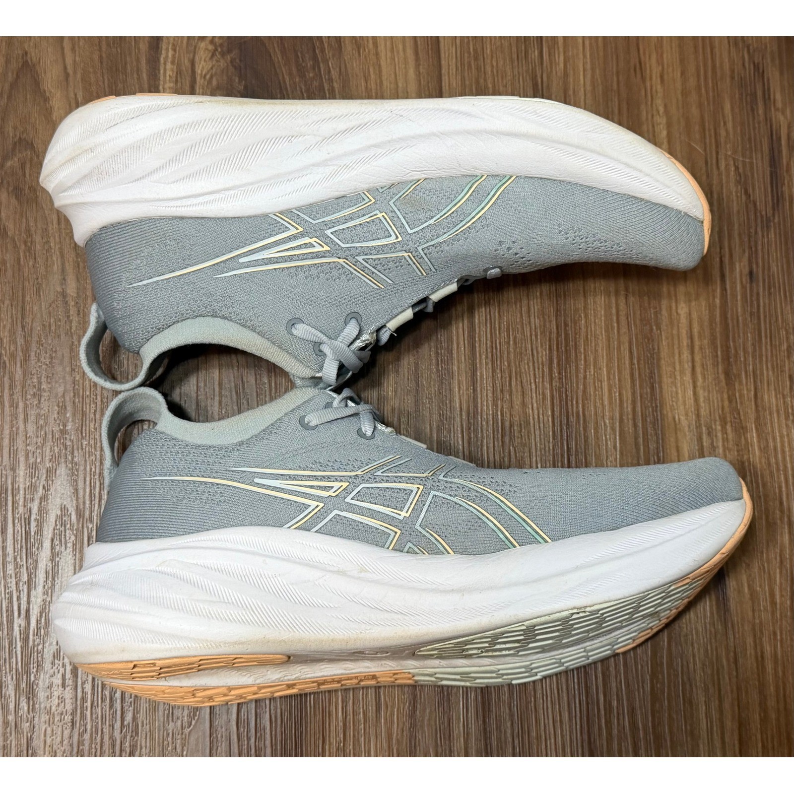 ASICS GEL-Nimbus 26 Womens Running Shoes Grey Silver Peach (1012B601) Sz 8.5
