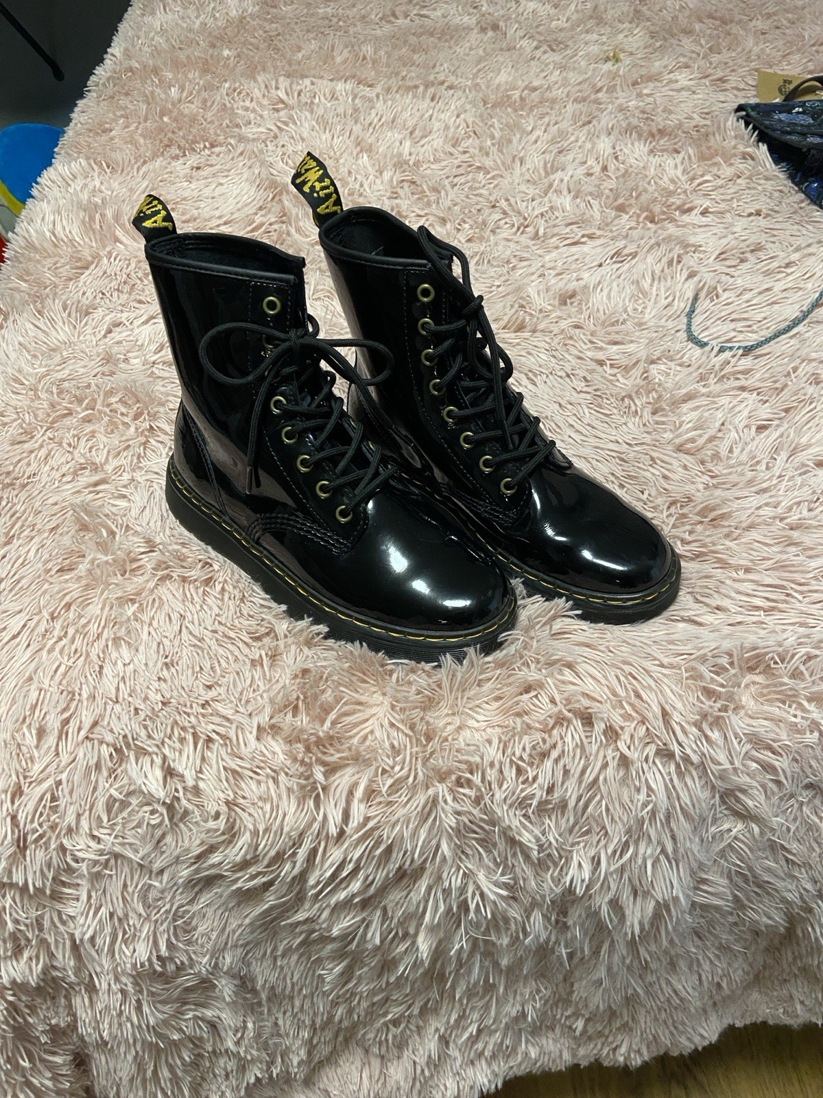 Dr. Martens 1460 Women’s Smooth Leather 8 Eyelet Boots Size 7 – Black