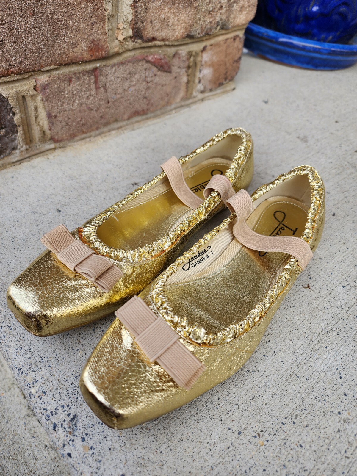 Womens Metalic Gold Tone Shoes!