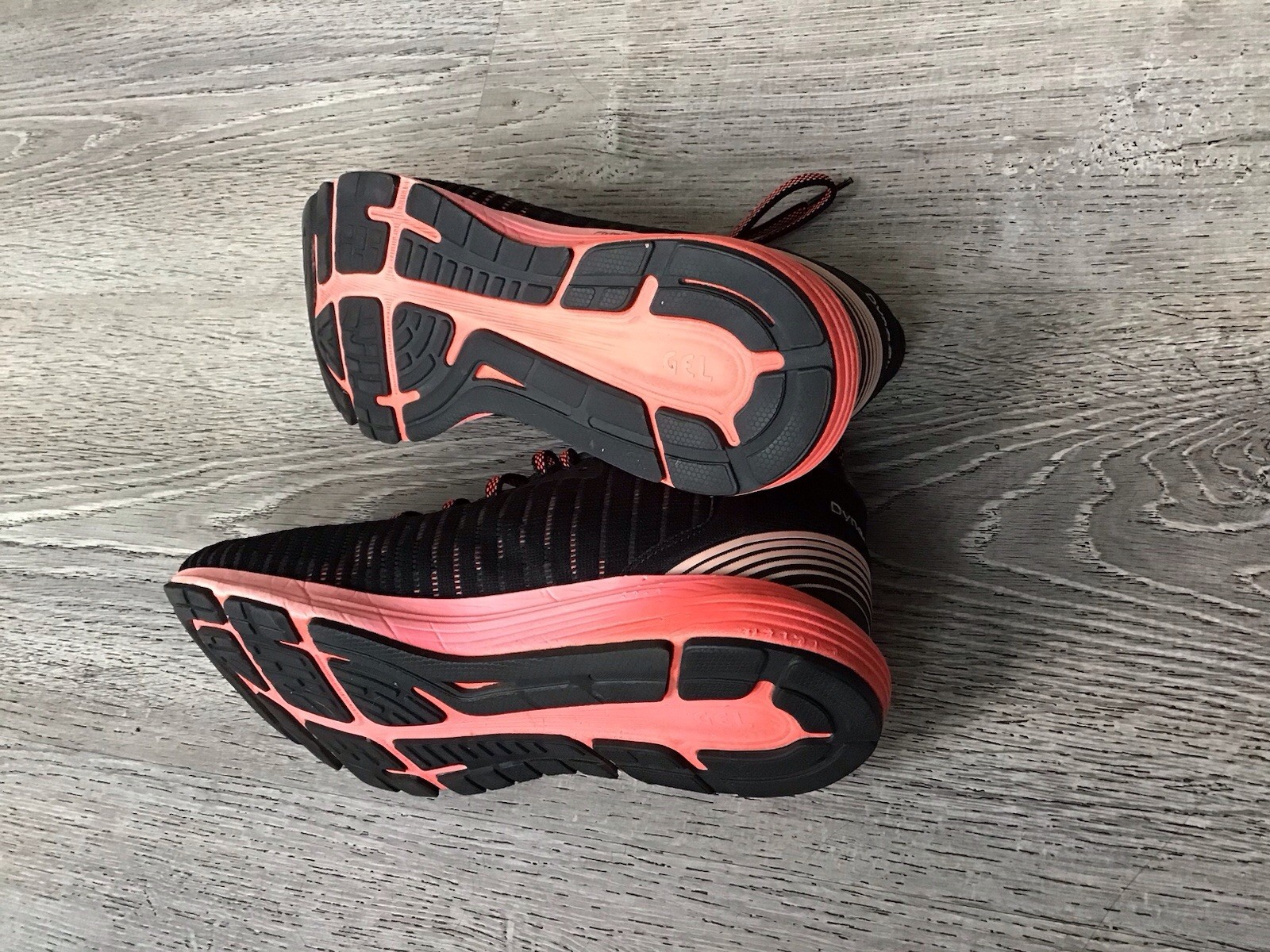 ASICS DynaFlyte 3 Womens Size 8 Flash Black Coral Athletic Sneakers 1012A002