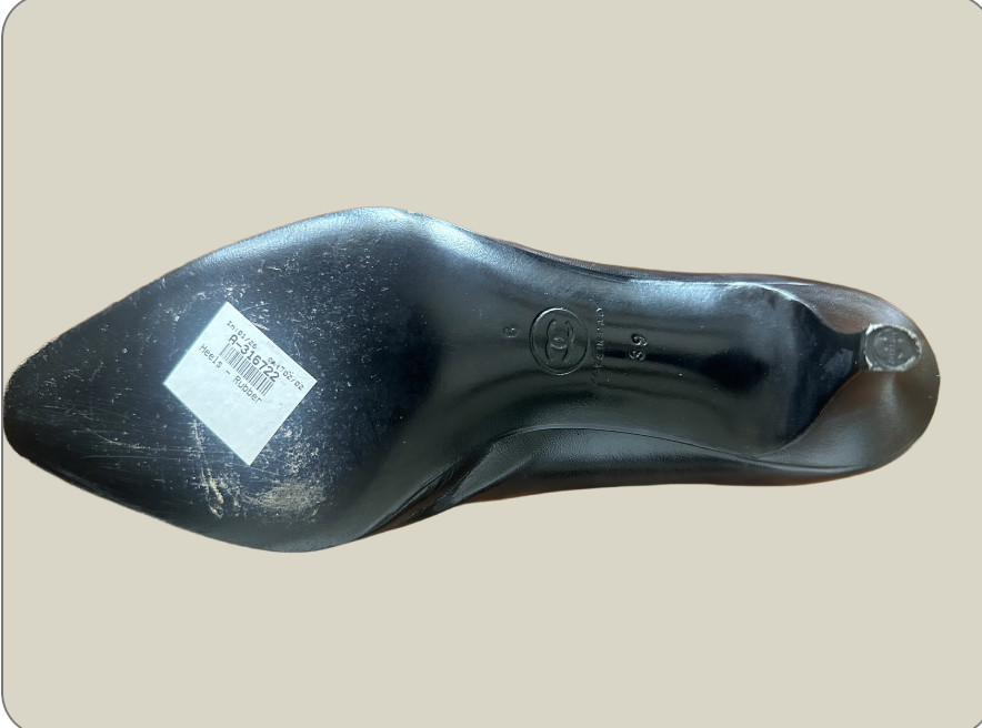 Refurbished Chanel Classic Cap Toe Leather Black Pumps Sz 39 Kitten Heel