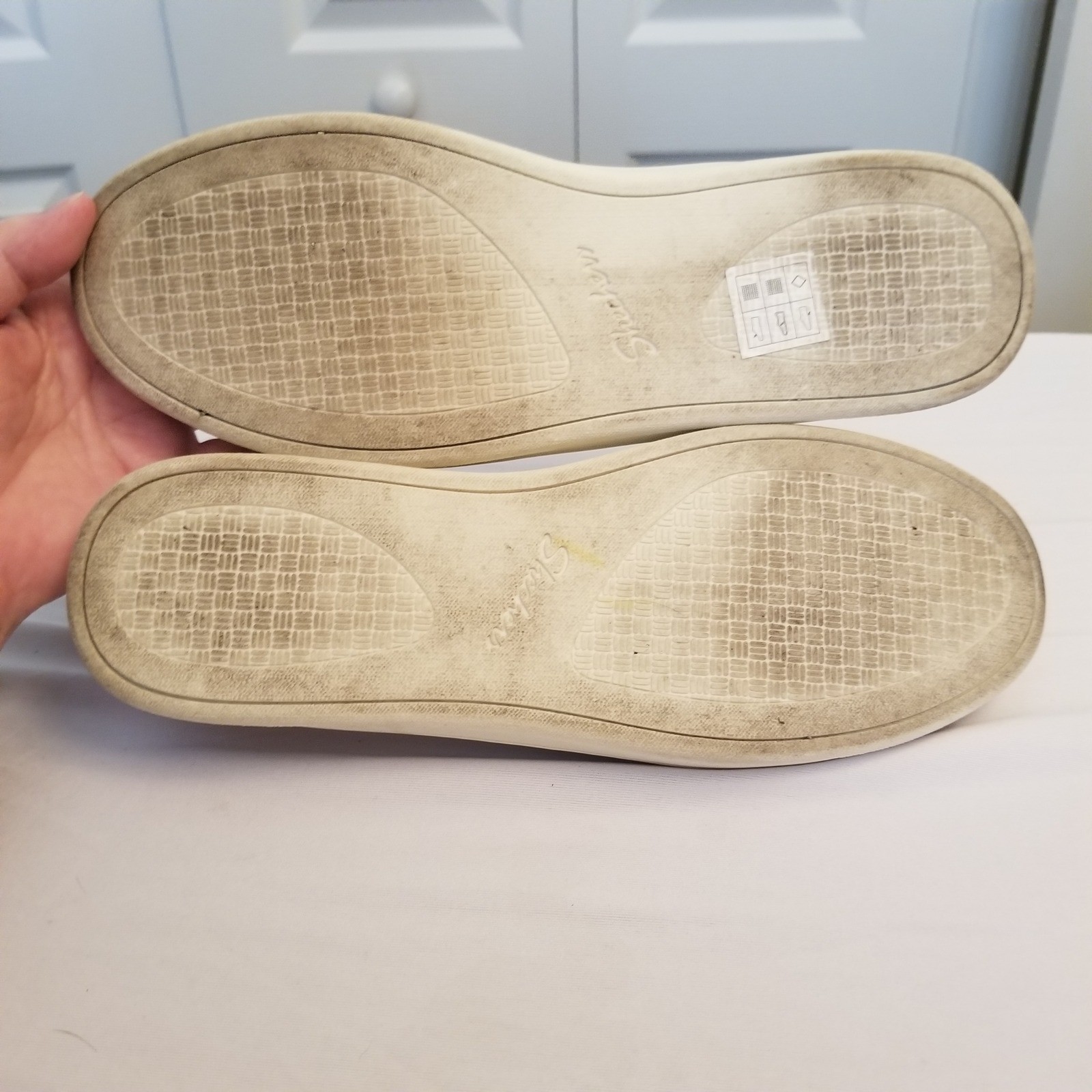 Skechers Stretch Fit Knit Slip On Sneakers Cream Tan Bow Detail Loafers Womens 9