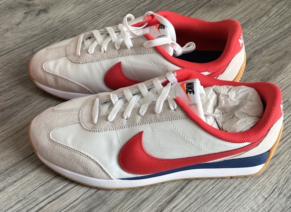 Nike Pacific Red White Blue Casual Sneakers Women’s 11 Men’s 9.5 NWT