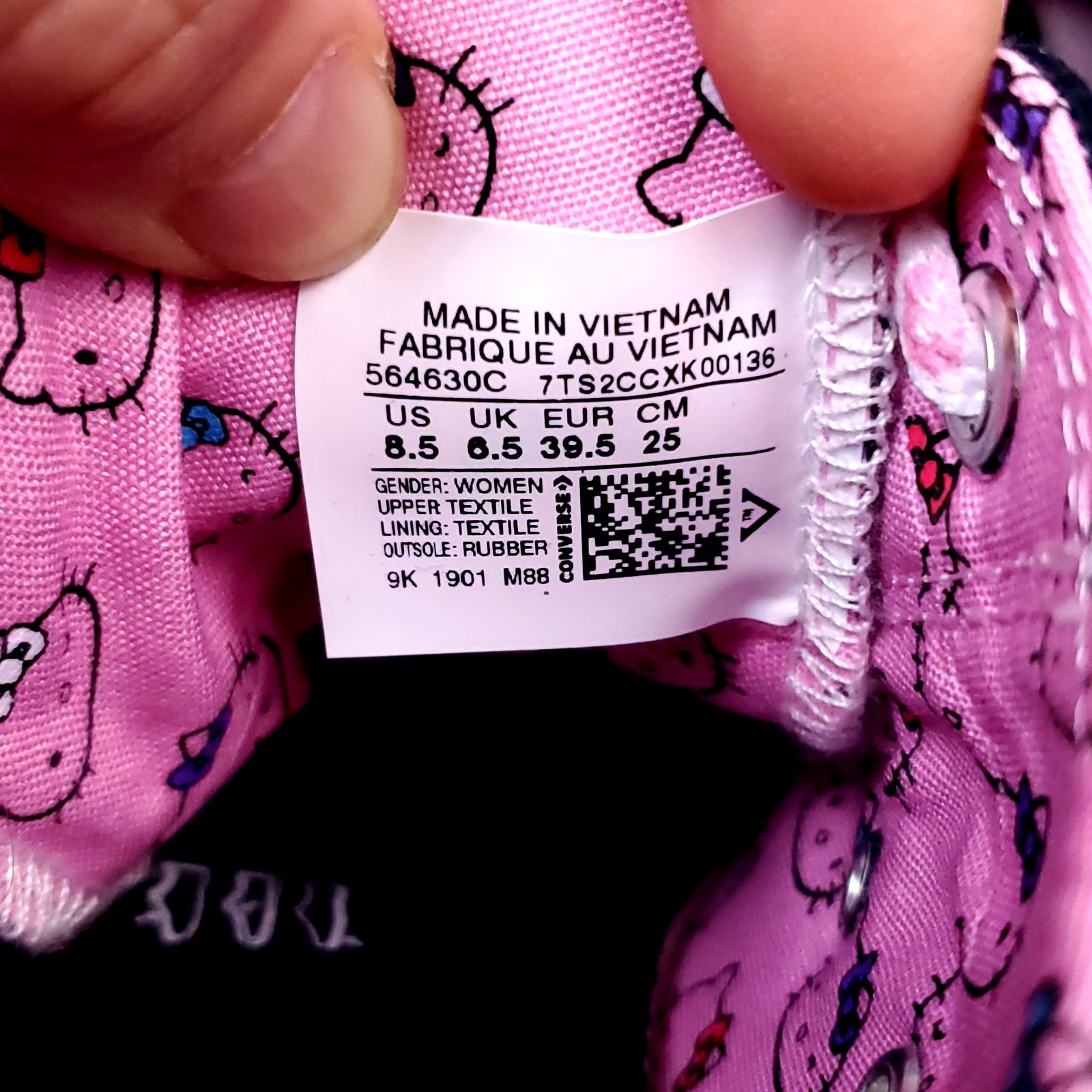 Converse Chuck Taylor All Star Madison Ox Hello Kitty Women’s Size 8.5 Low Top