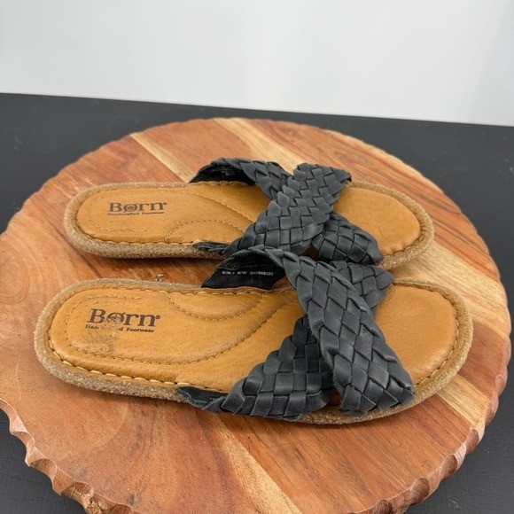 BORN ‘Rue ‘Black Full Grain Leather Woven Slide Sandals Size 6 criss cross