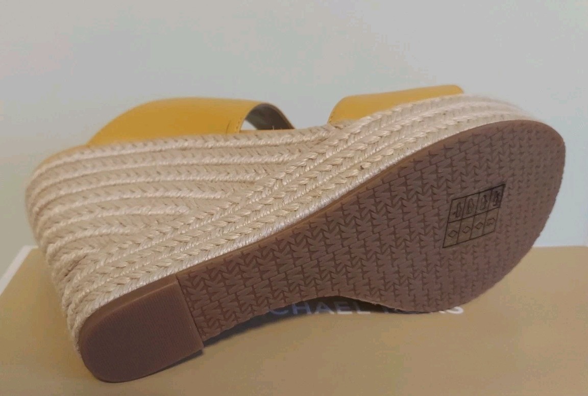 MICHAEL KORS BRADLEY Yellow GOLD MK LOGO Zipper PLATFORM SLIDES 9 I LOVE SHOES