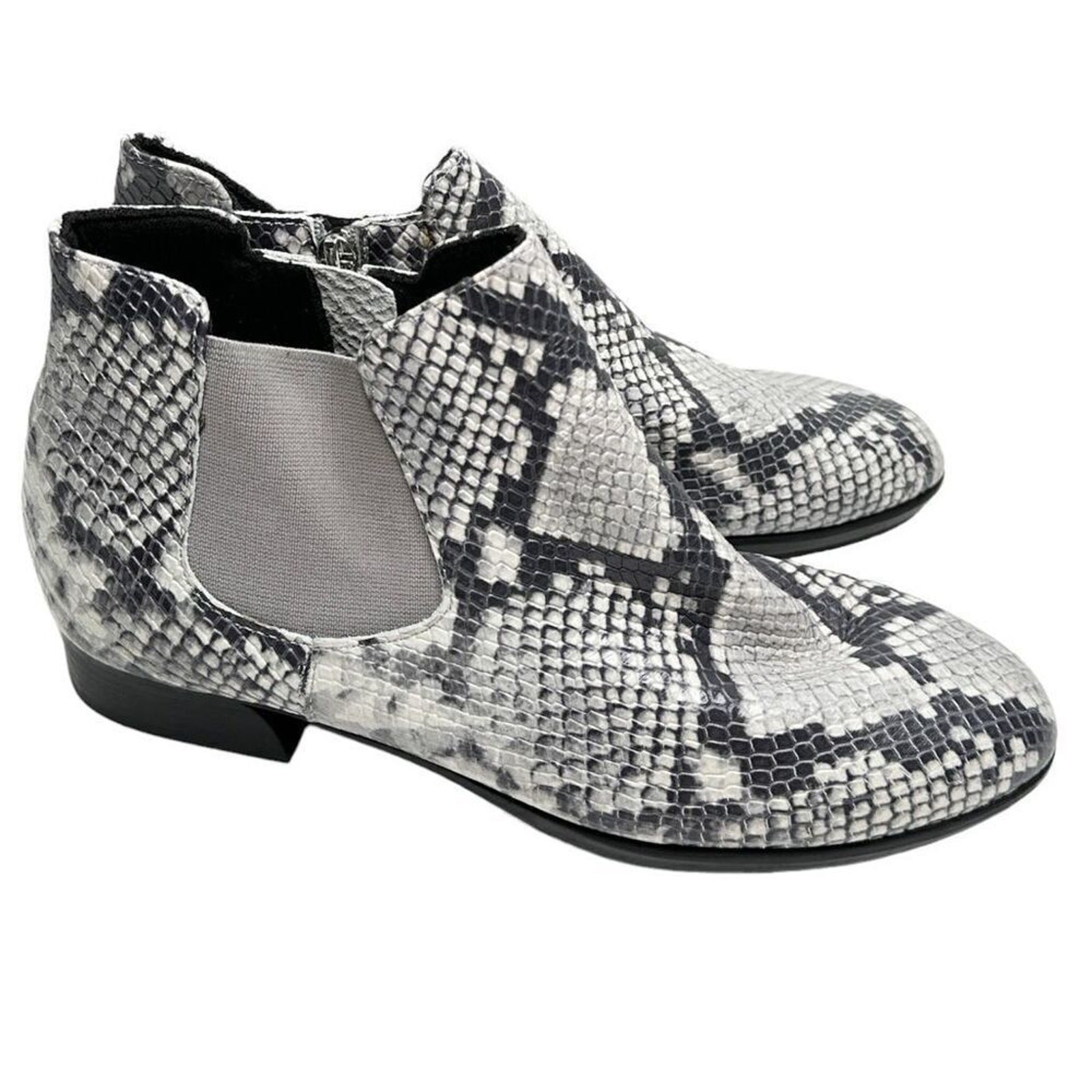 Munro Boots Cate Chelsea Women’s Size 8.5 Snake Print Side Zip Water Resistant