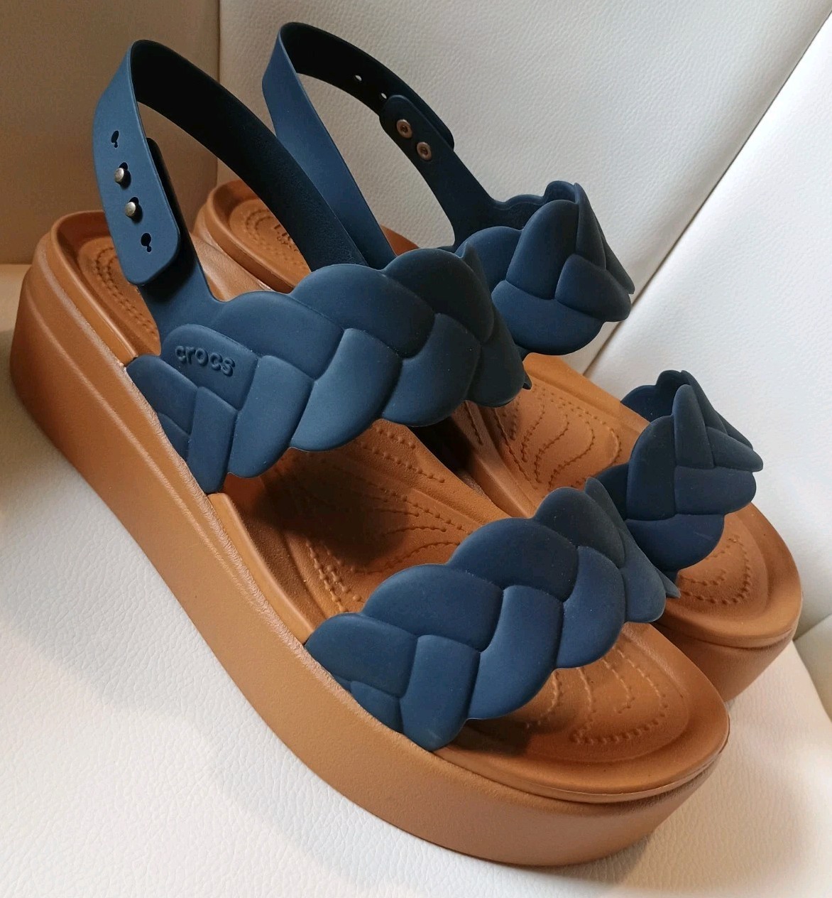 Crocs Brooklyn Woven Low Wedge Sandals Women’s 10W Navy Blue Ankle Strap Casual