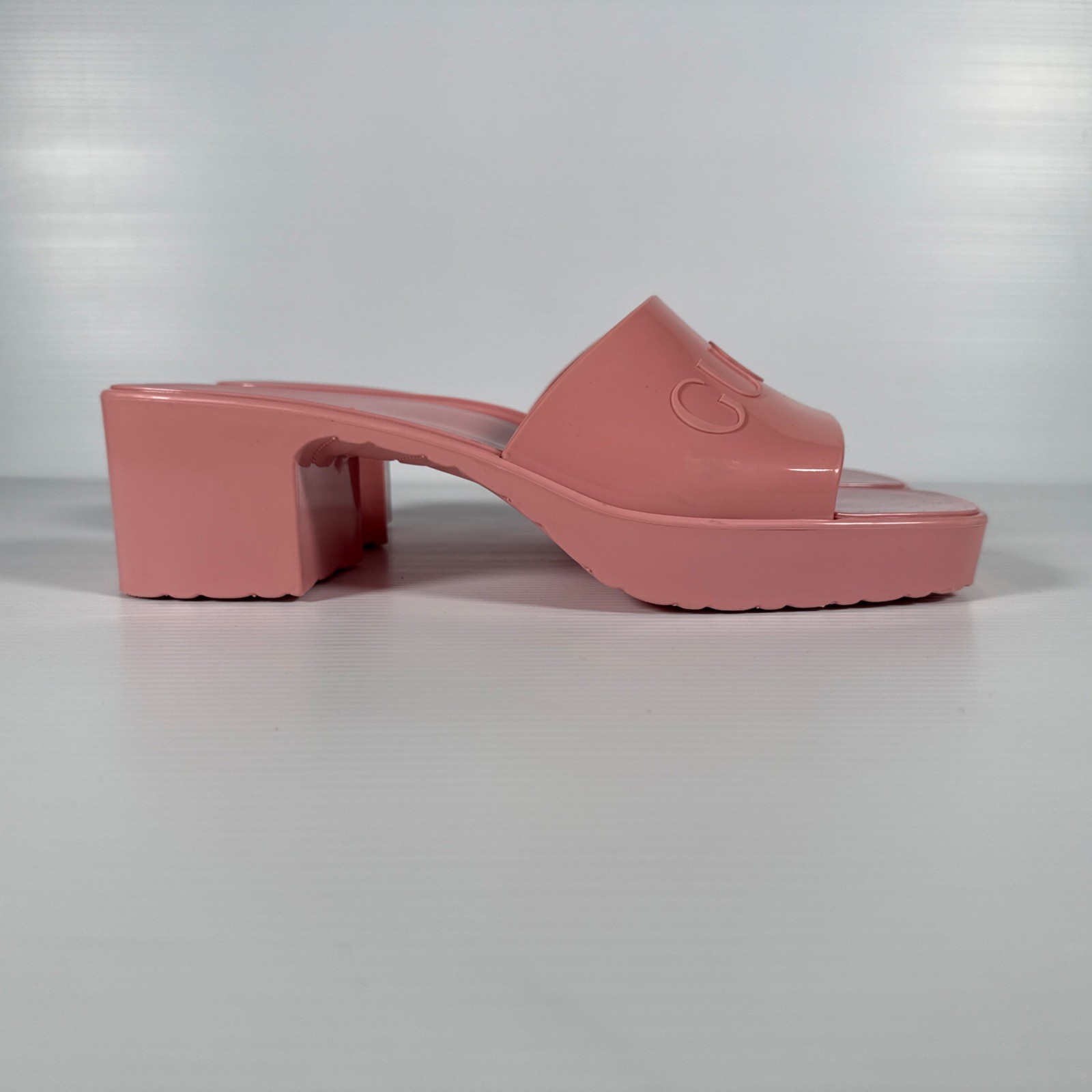 GUCCI PINK RUBBER SLIDES- 7 1/2-8 sandals