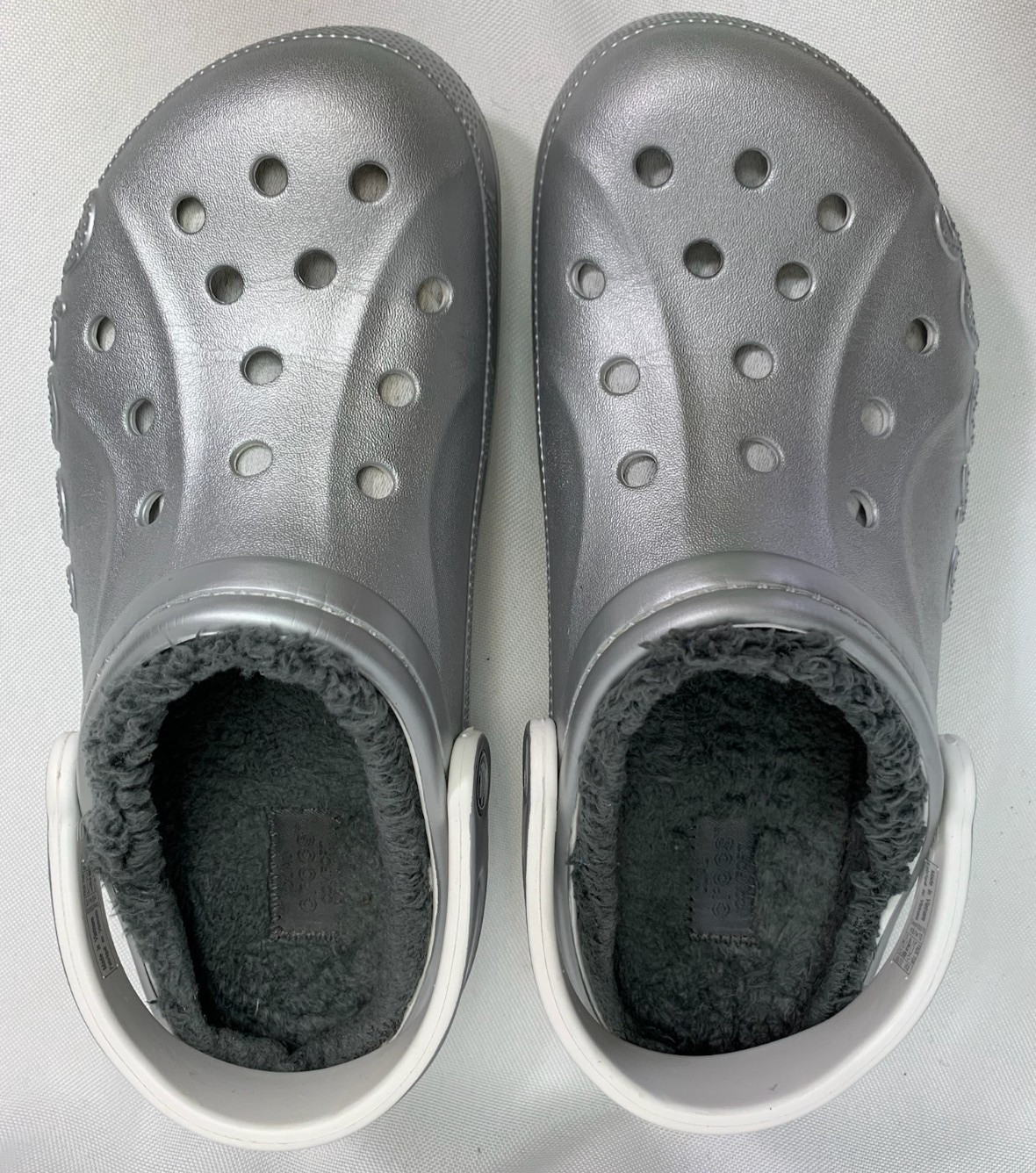 Crocs Unisex Adult Baya Fleece Lined Clogs Comfort Shoe Size 8 M / 10 W SILVER
