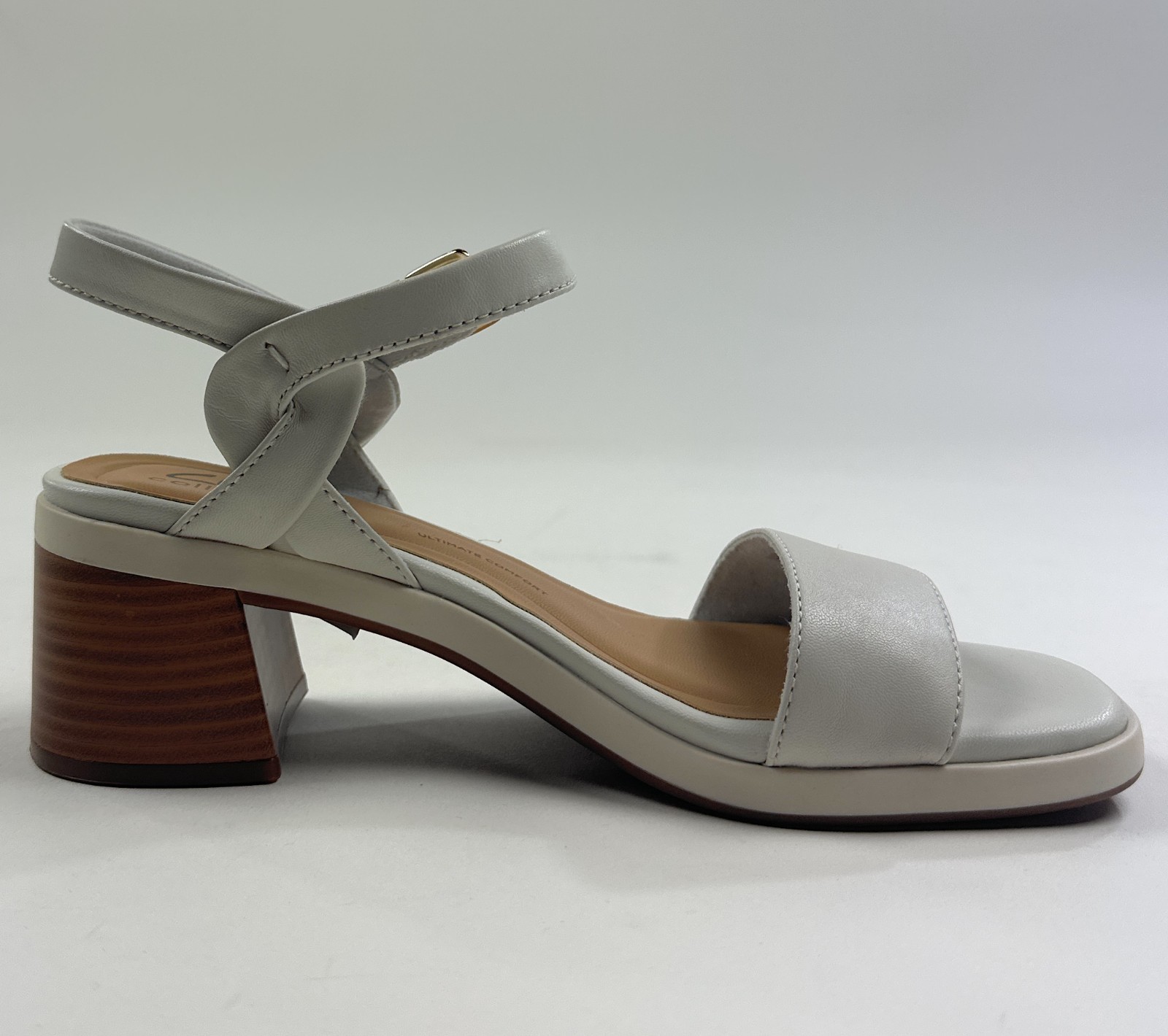 Clarks Jaylan Ray Off White Leather Womens 7.5 Block Heel Sandals Strap 26181660