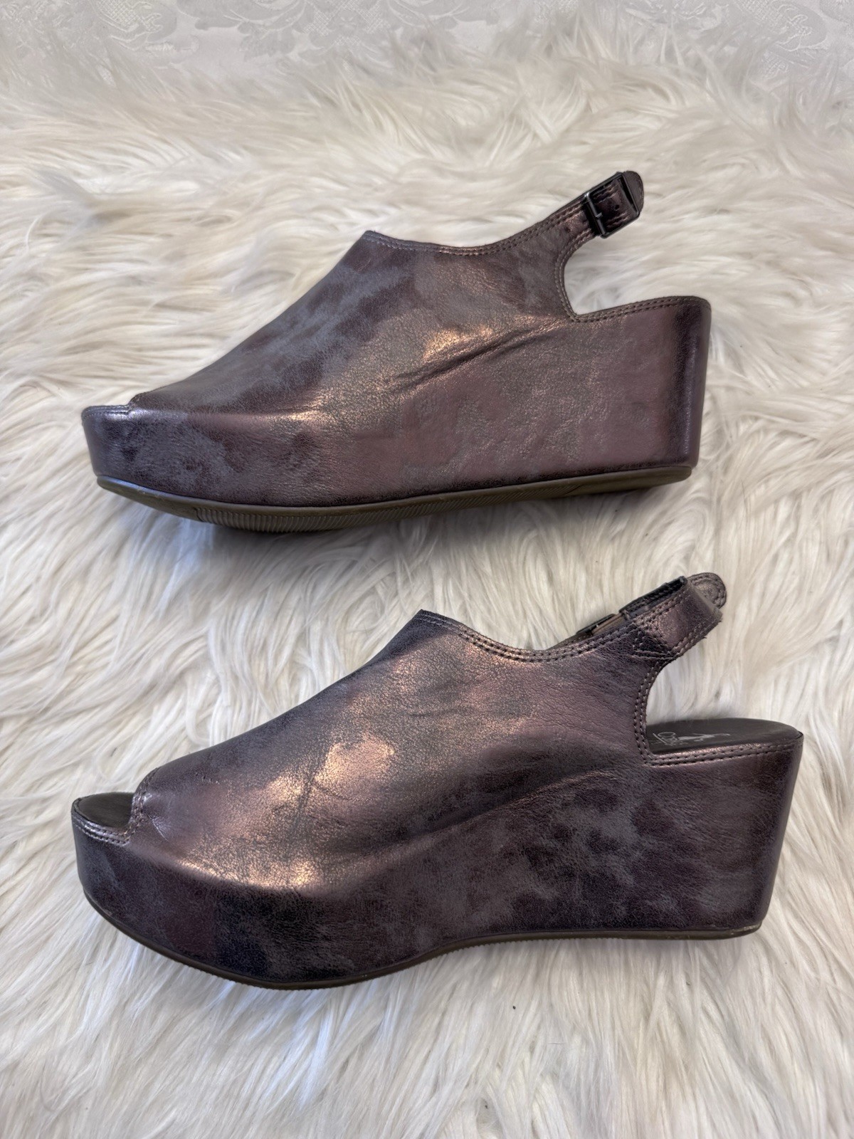 Corkys Sz 11 College Pewter Metallic Wrapped Wedge Comfort Shoe Peep Toe Sandal
