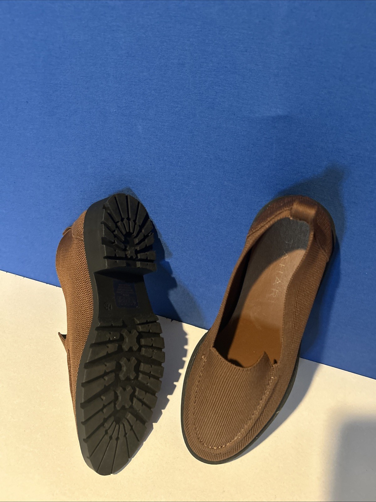 Tahari Vegan Textile Fabric Upper Brown Slip On Loafers Size 7.5-Business/Casual