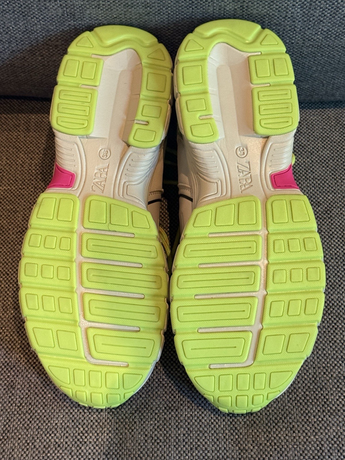 ZARA Women’s Low Top Athletic Sneakers White/Green/Pink Mesh Lace Up