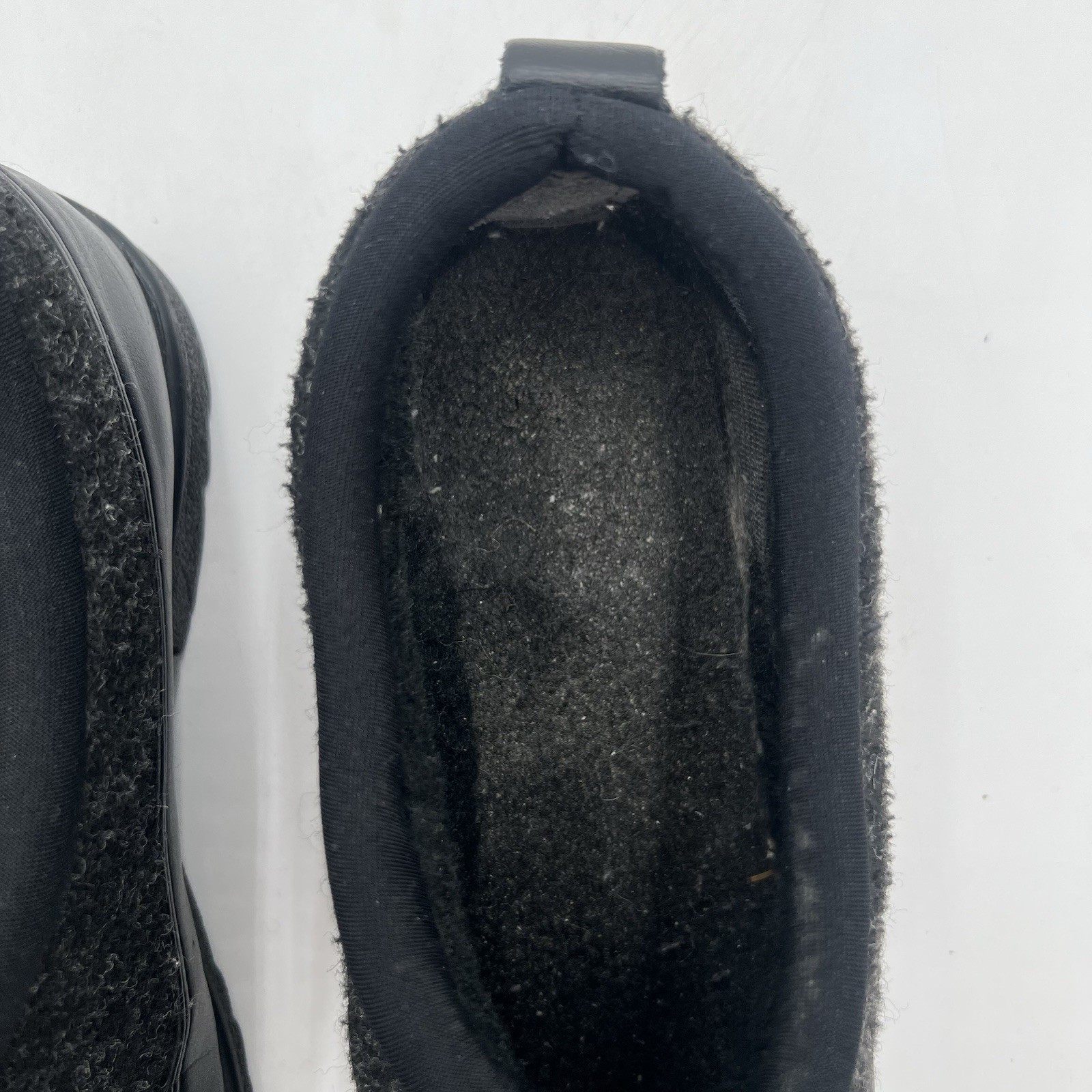 Wanderlust Shoes Women’s 9M Black Wool Felt Slip On Clogs Waterproof Black
