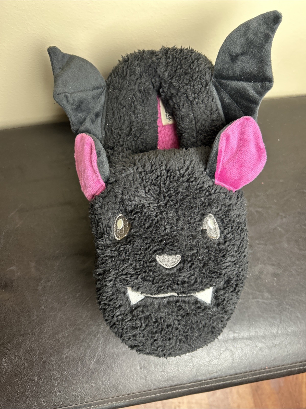 Dearfoams Halloween Bat Unisex Adult Slippers Size W 11-12/M 9-10 Brand New
