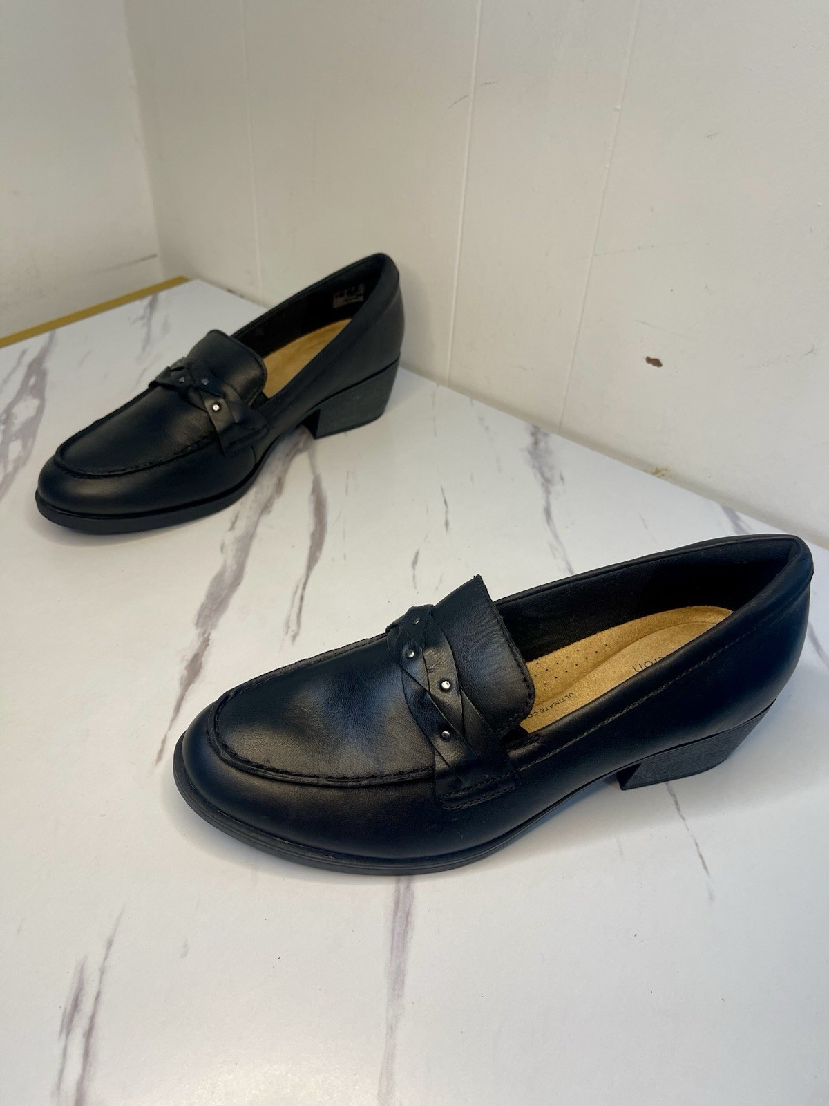 Clarks Charlten Echo Women’s Leather Loafers Comfortable Everyday Style Sz 9.5M