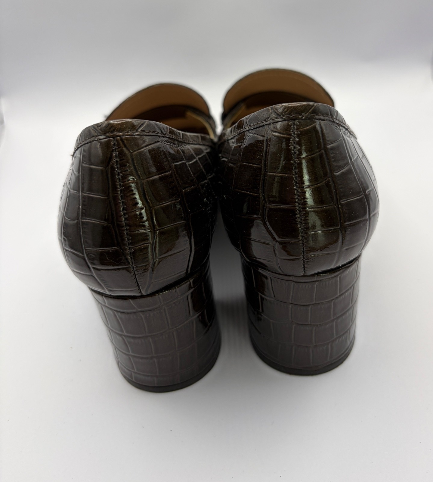 Tahari LESLIE Patent Leather Heeled Loafers Croc Embossed Brown 8 1/2B