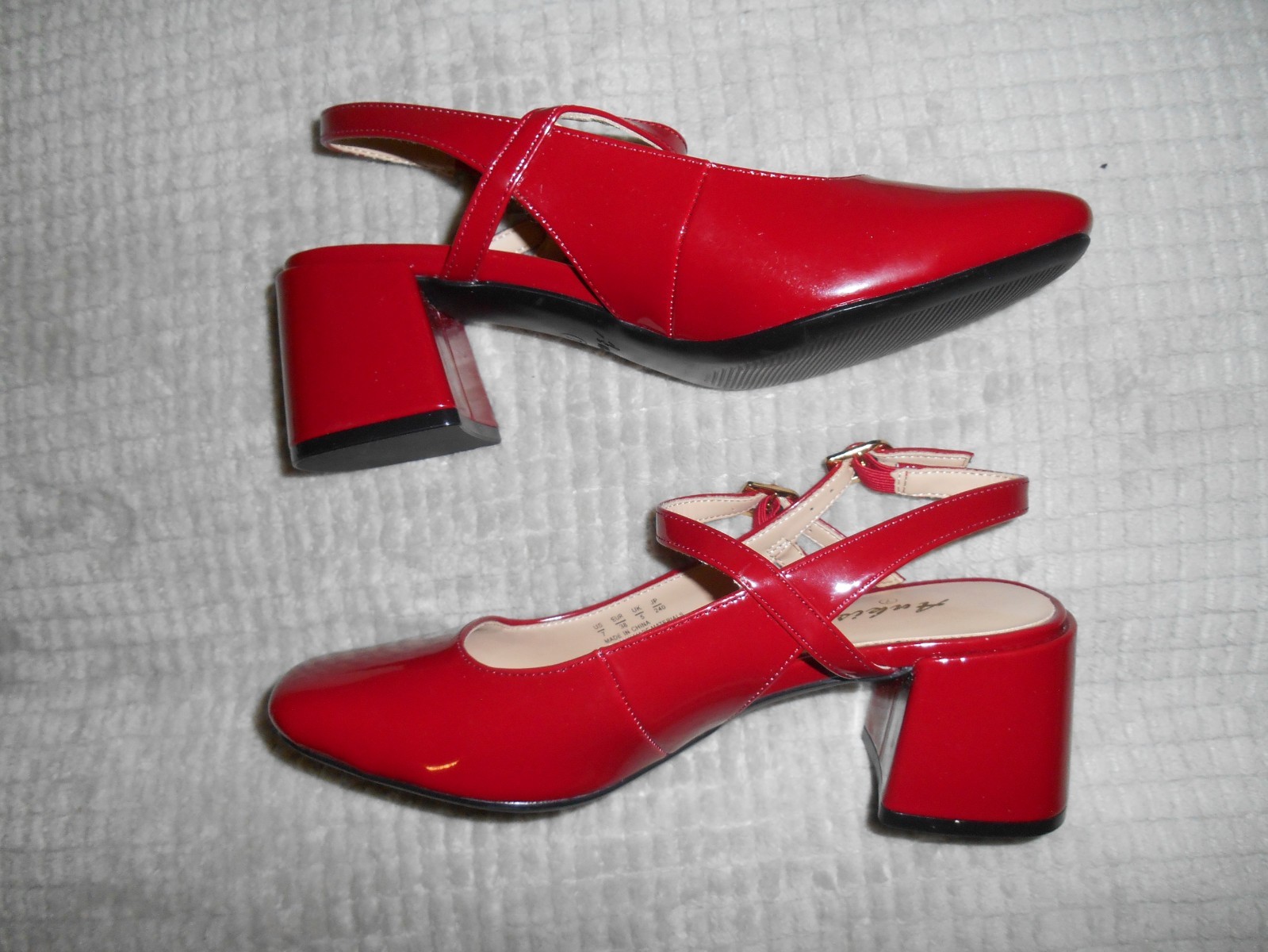 ANKIS BURGUNDY PATENT CLOSED TOE PUMPS SHOES SIZE 7 SQUARE TOE 2.75″ HEEL EUC
