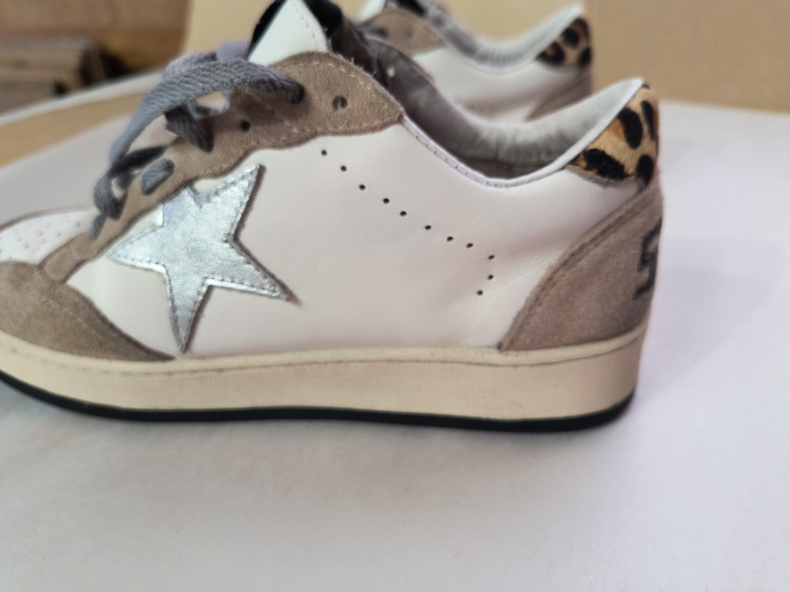 GGDB Golden Goose SUPERSTAR Leopard Silver Sneakers White Leather Women’s 40