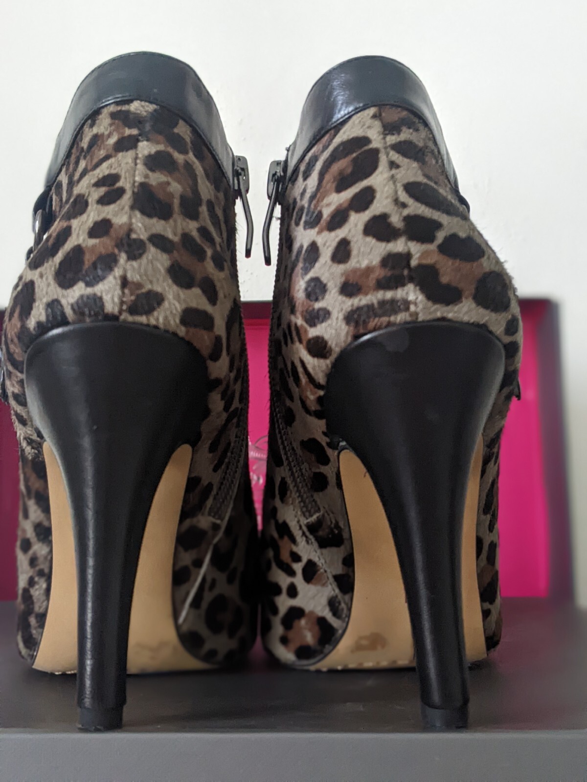 Vince Camuto Kevia 6.5