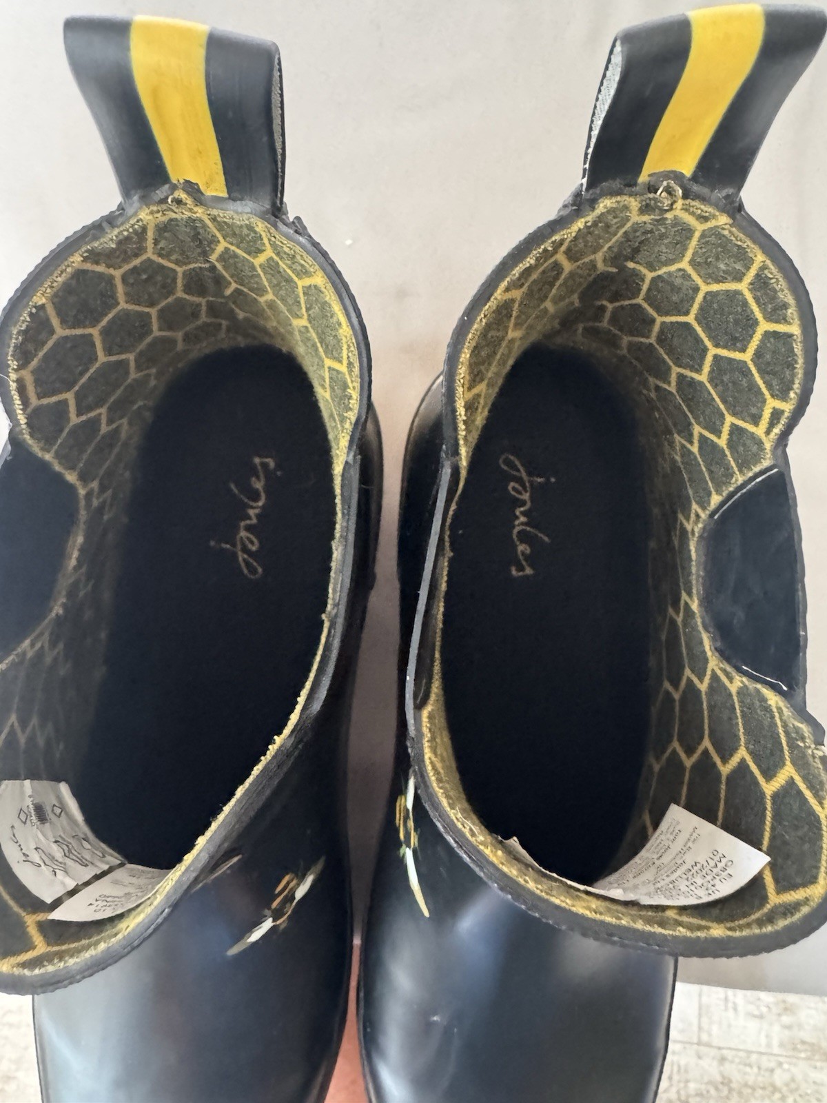 Joules Women’s Wellibob Black Metallic Bees Ankle-High Rubber Rain Boot – 10 M