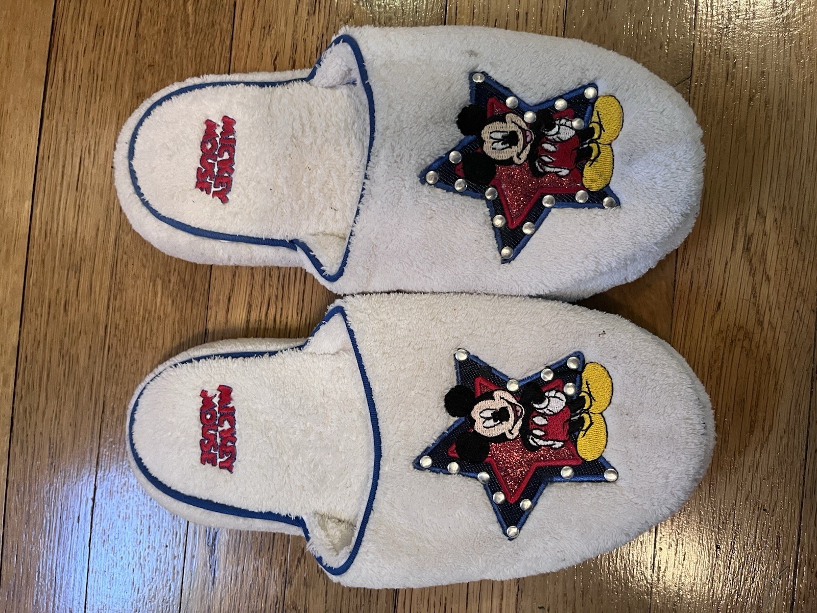 White Mickey Mouse Bedroom Slippers, Women’s Medium Size 7-8￼