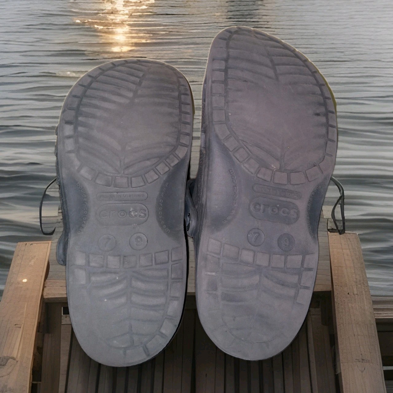 Crocs BLACK Baya Unisex Clog Water-Friendly Lightweight Slip on Shoes M7/W9