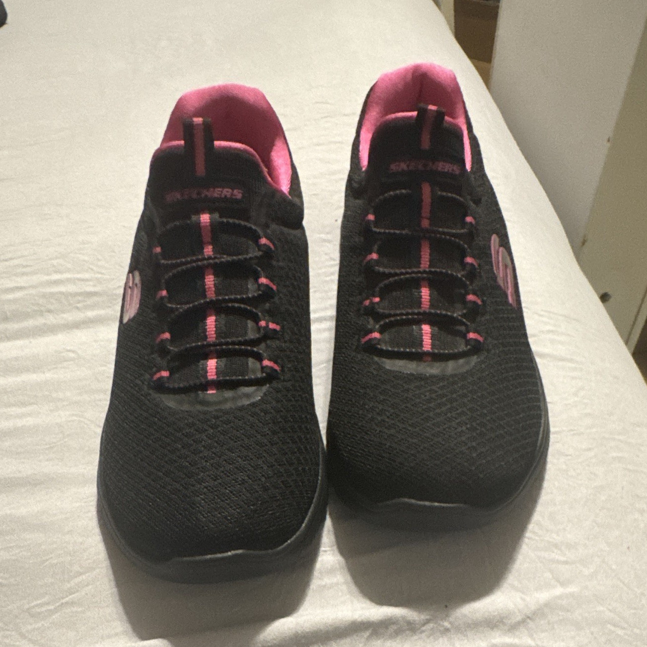 SKECHERS Memory Foam Women’s Black/Pink Lace-Up Low Top Athletic Sneakers
