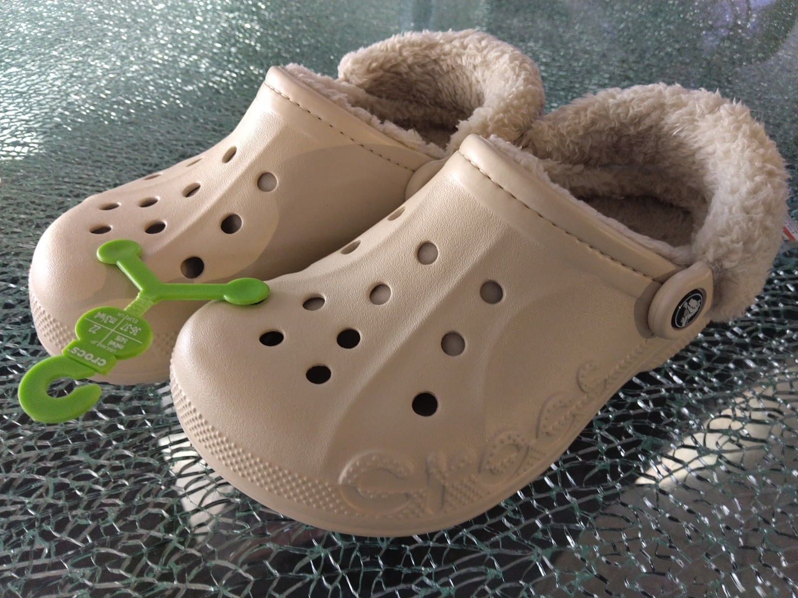 Crocs Baya Clog Beige Lined Fuzz Strap Women 6 men 4 NEW W/TAGS