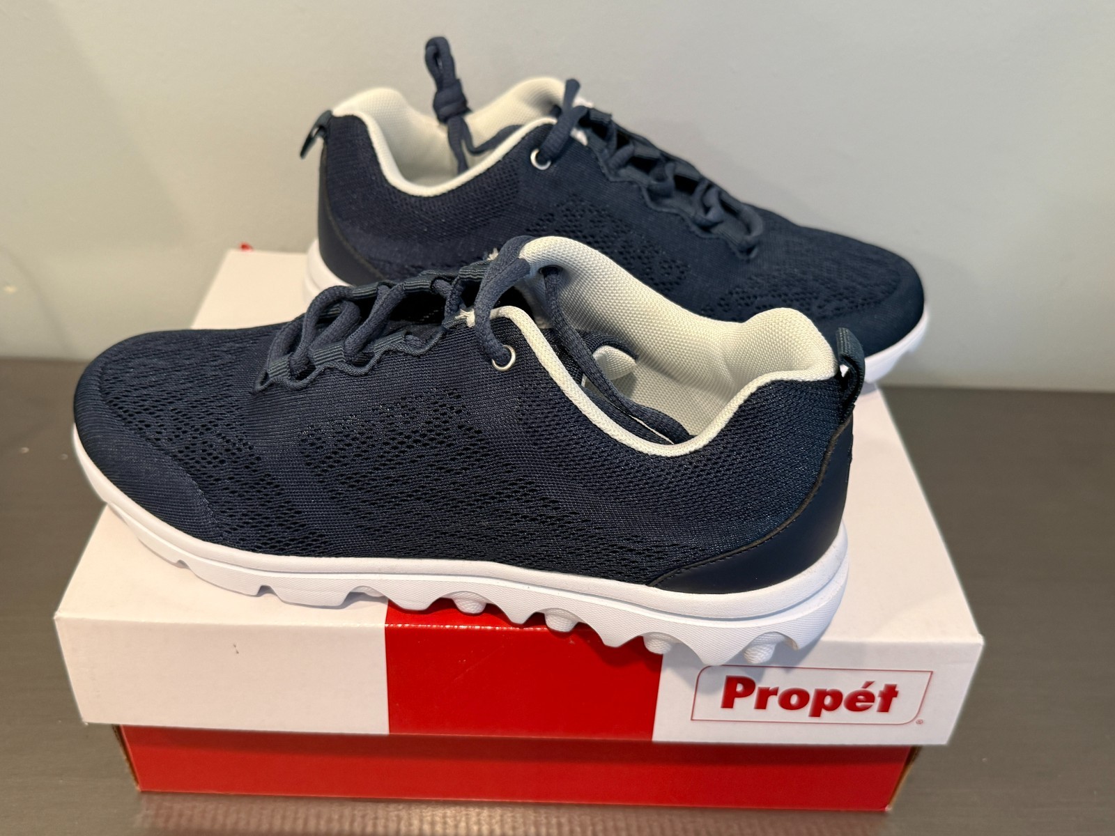 Propet Travelactiv Lace Up Womens Navy Sneakers Shoes 8W(D) – W5102NAV