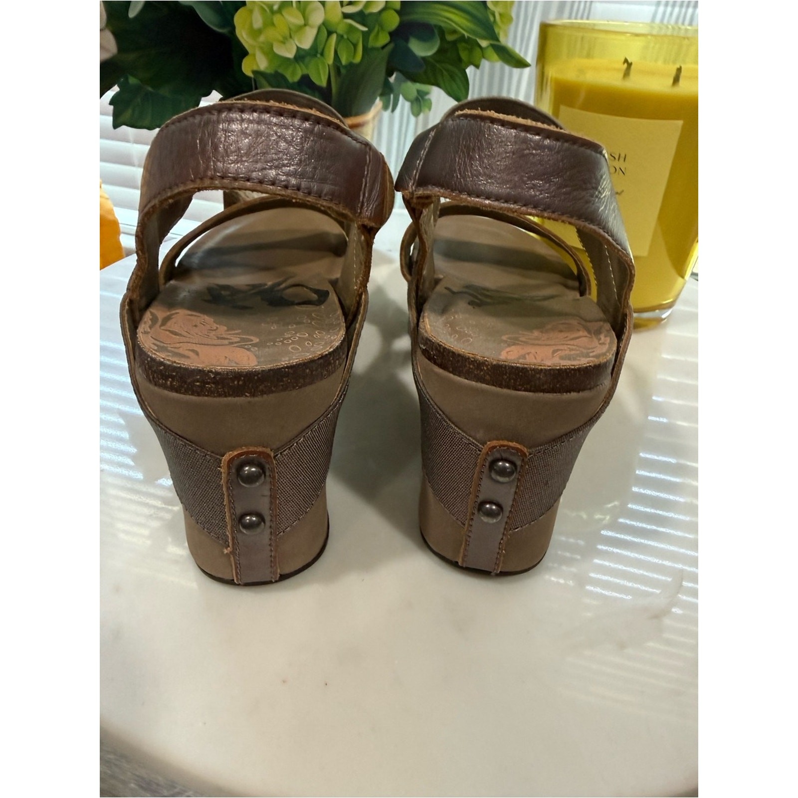 OTBT Women’s Bronze Metallic Elastic Strap Sandals