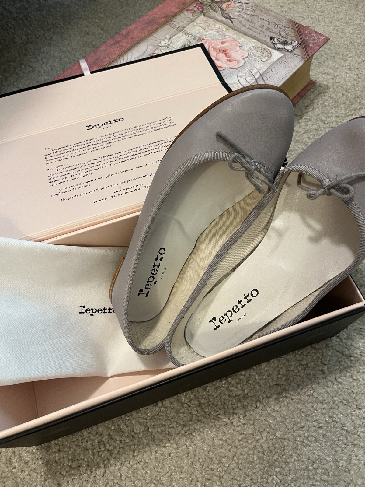 Repetto Women’s Gray Leather Ballet Flats Bow Slip-On Round Toe EU 37 US 6.5